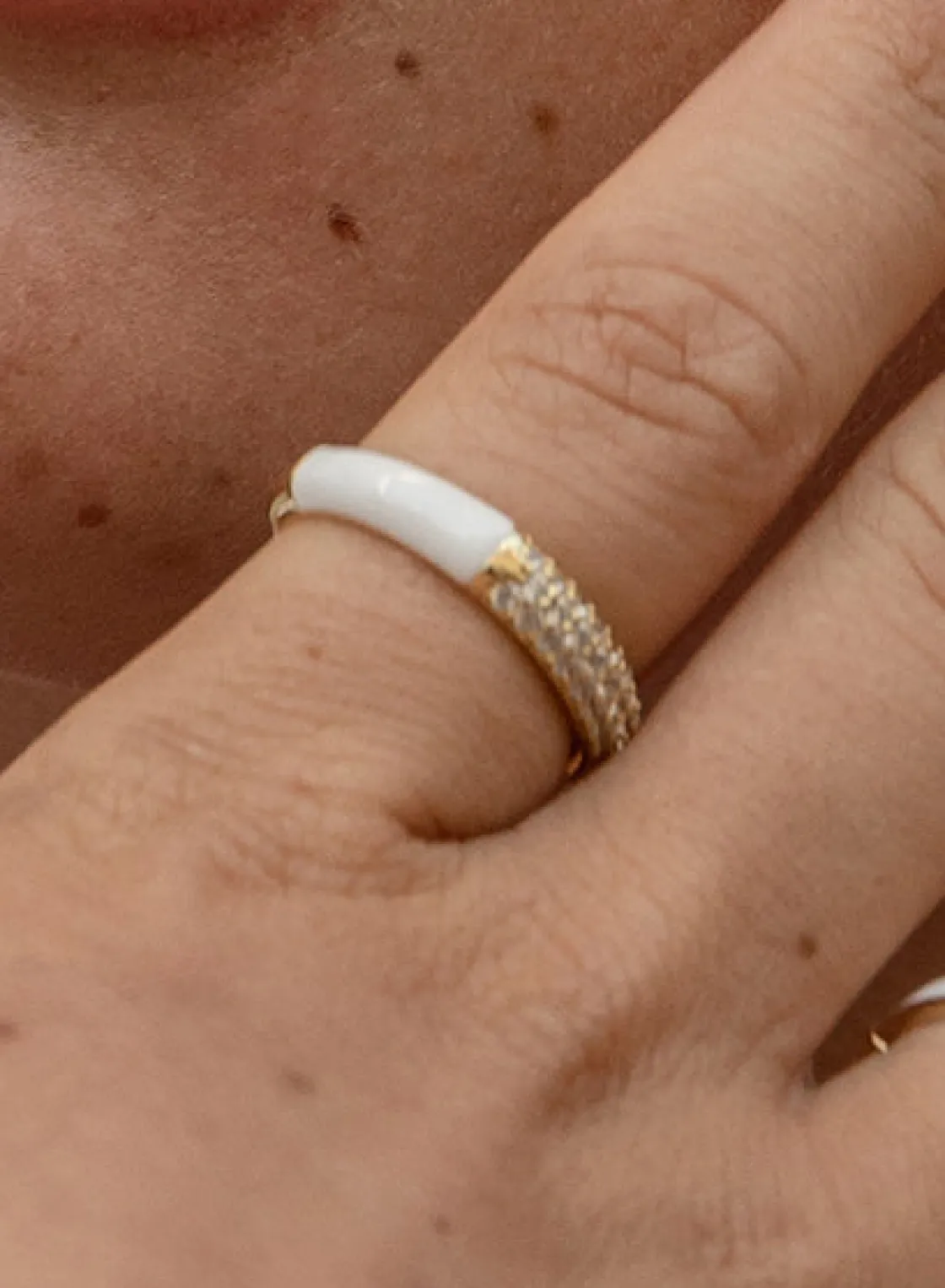Anillos Finos | Anillos Circonitas | LINEARGENT Anillo esmalte blanco con engaste de circonitas