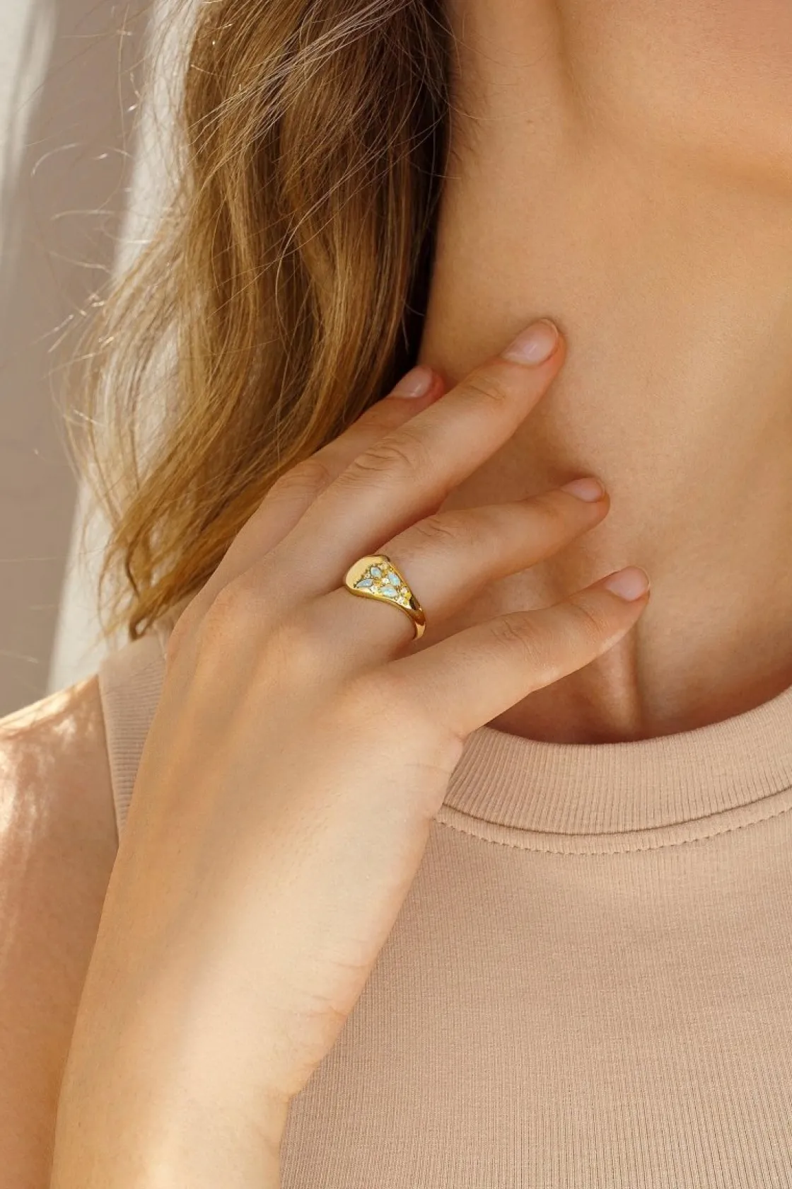 Anillos Dorados | Anillos Pequeños | LINEARGENT Anillo sello con motivo de ópalo y circonitas