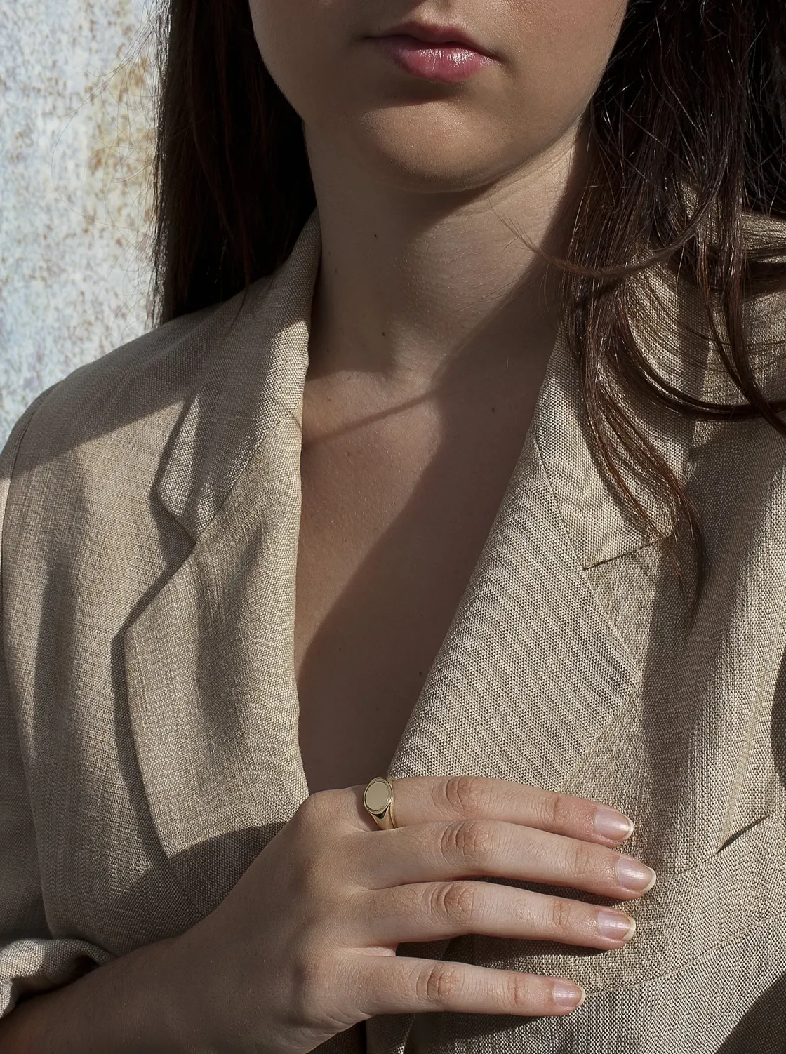 Anillo Sello | LINEARGENT Anillo sello de plata bañada en oro diseño redondo