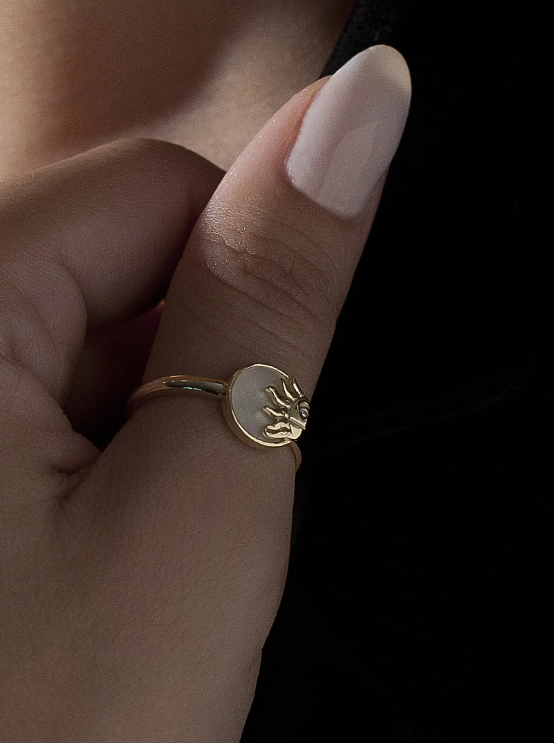 Anillo Sello | LINEARGENT Anillo sello de plata diseño solar con nácar
