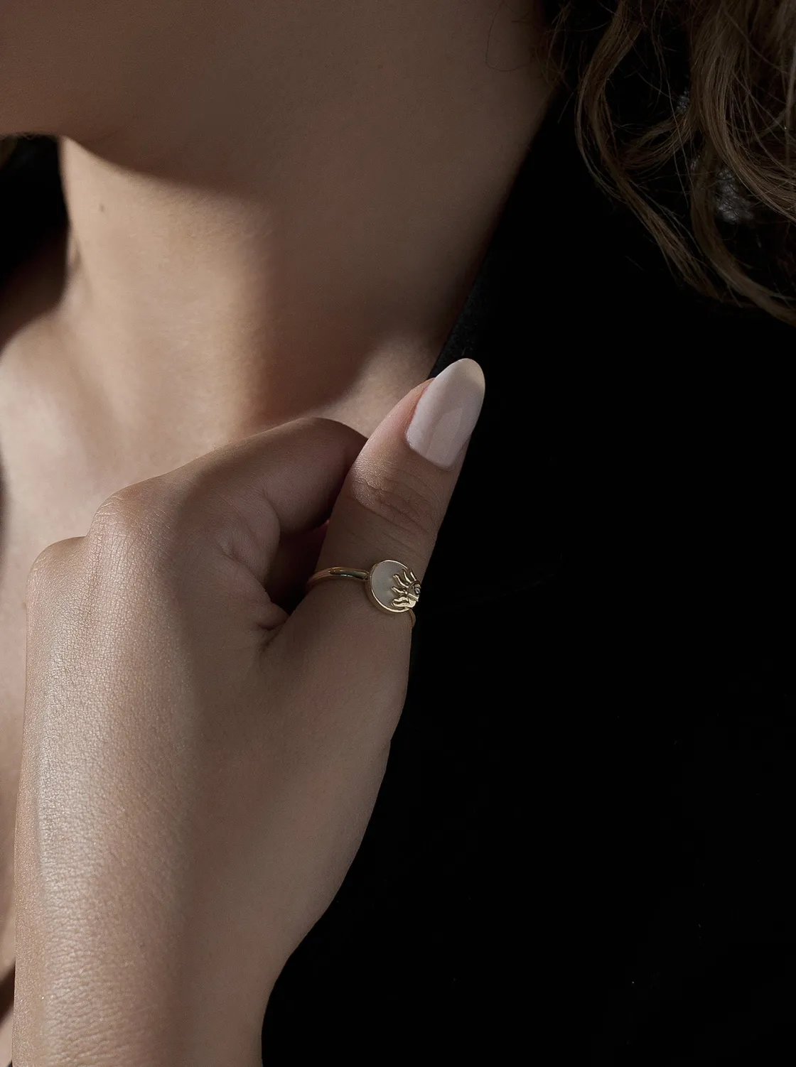 Anillo Sello | LINEARGENT Anillo sello de plata diseño solar con nácar