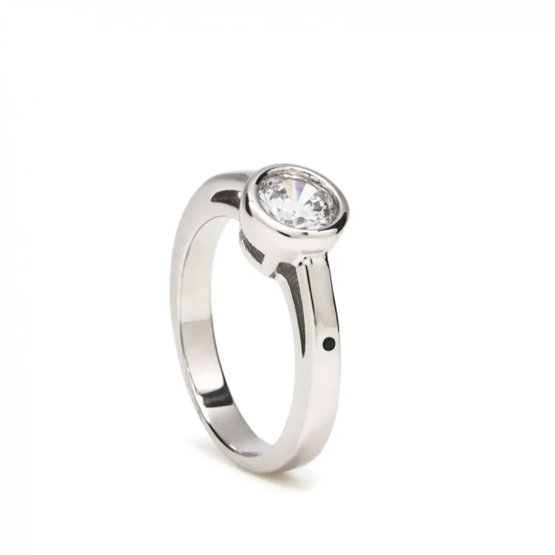 Anillos De Compromiso | Anillo Solitario | LINEARGENT Anillo solitario diseño de círculo con contorno grueso