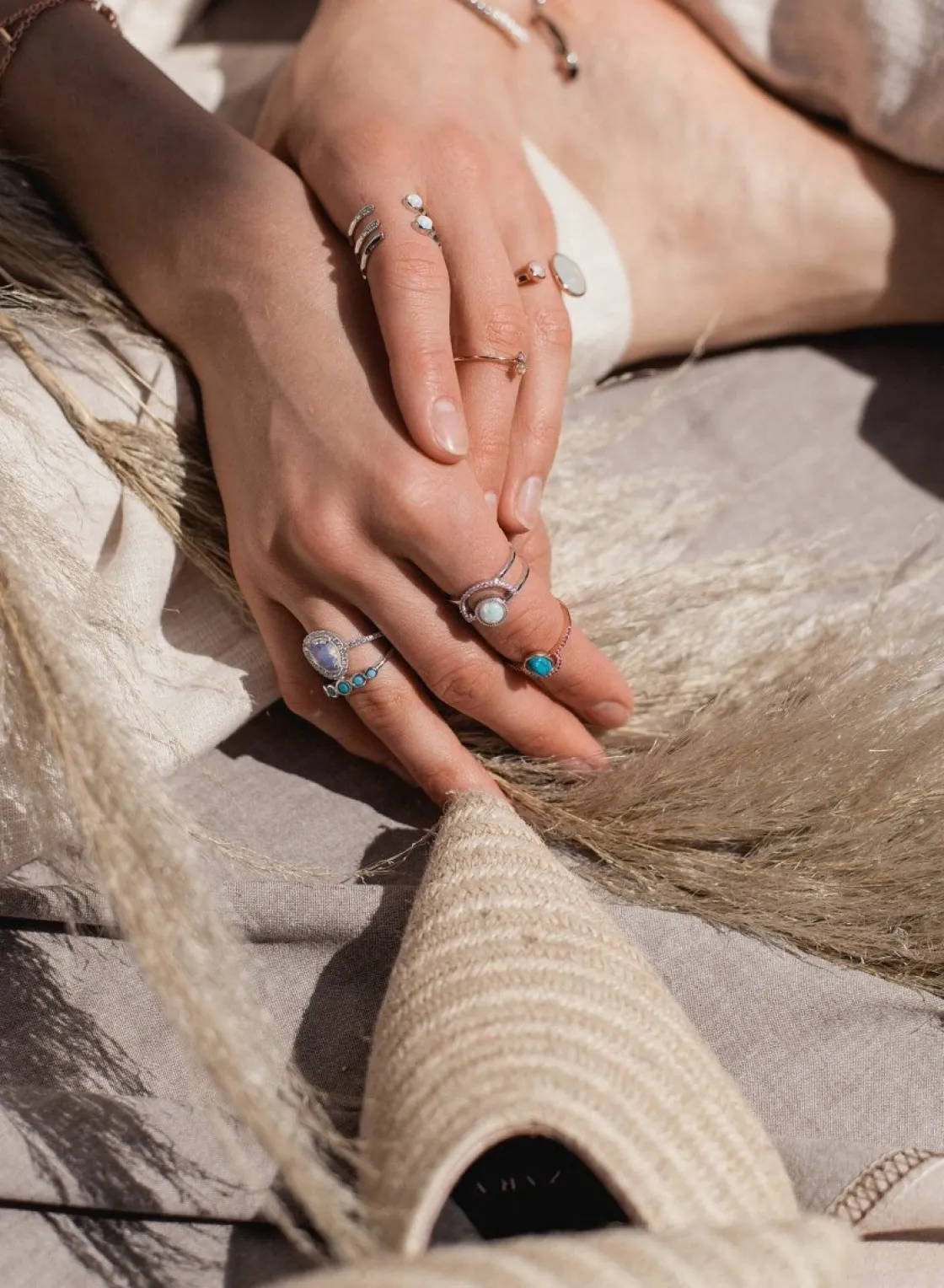 Anillos Anchos | LINEARGENT Anillos anchos de plata con ópalo y semicírculo rose