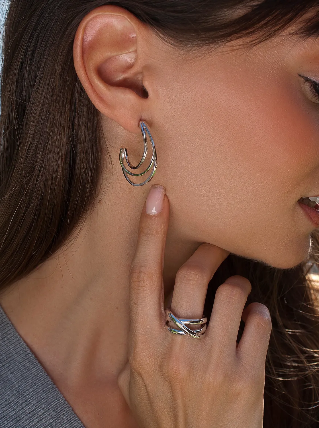 Anillos Anchos | Anillos Grandes | LINEARGENT Anillos anchos de plata lisa diseño raíles cruzados