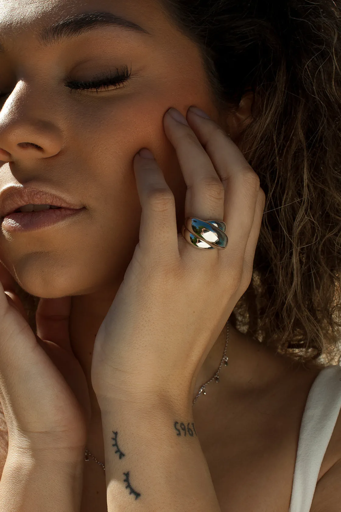 Anillos De Diseño | Anillos Anchos | LINEARGENT Anillos anchos diseño carriles envolventes y plata lisa