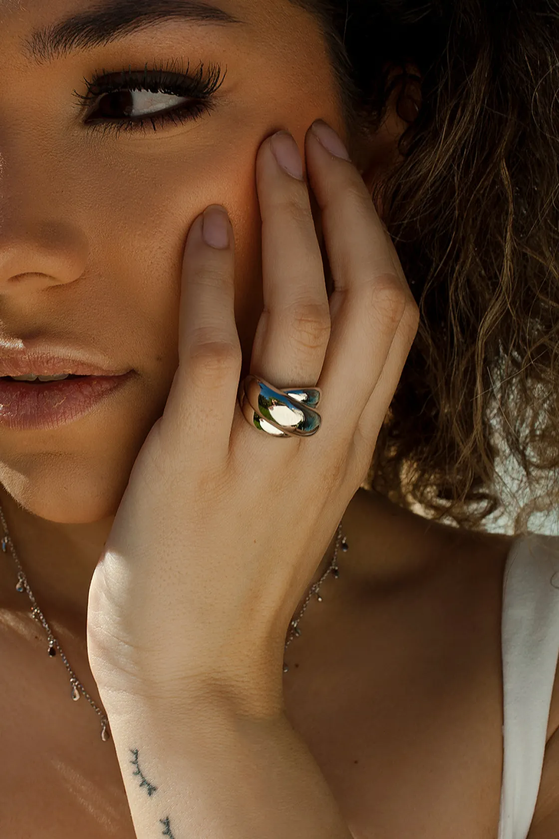 Anillos De Diseño | Anillos Anchos | LINEARGENT Anillos anchos diseño carriles envolventes y plata lisa