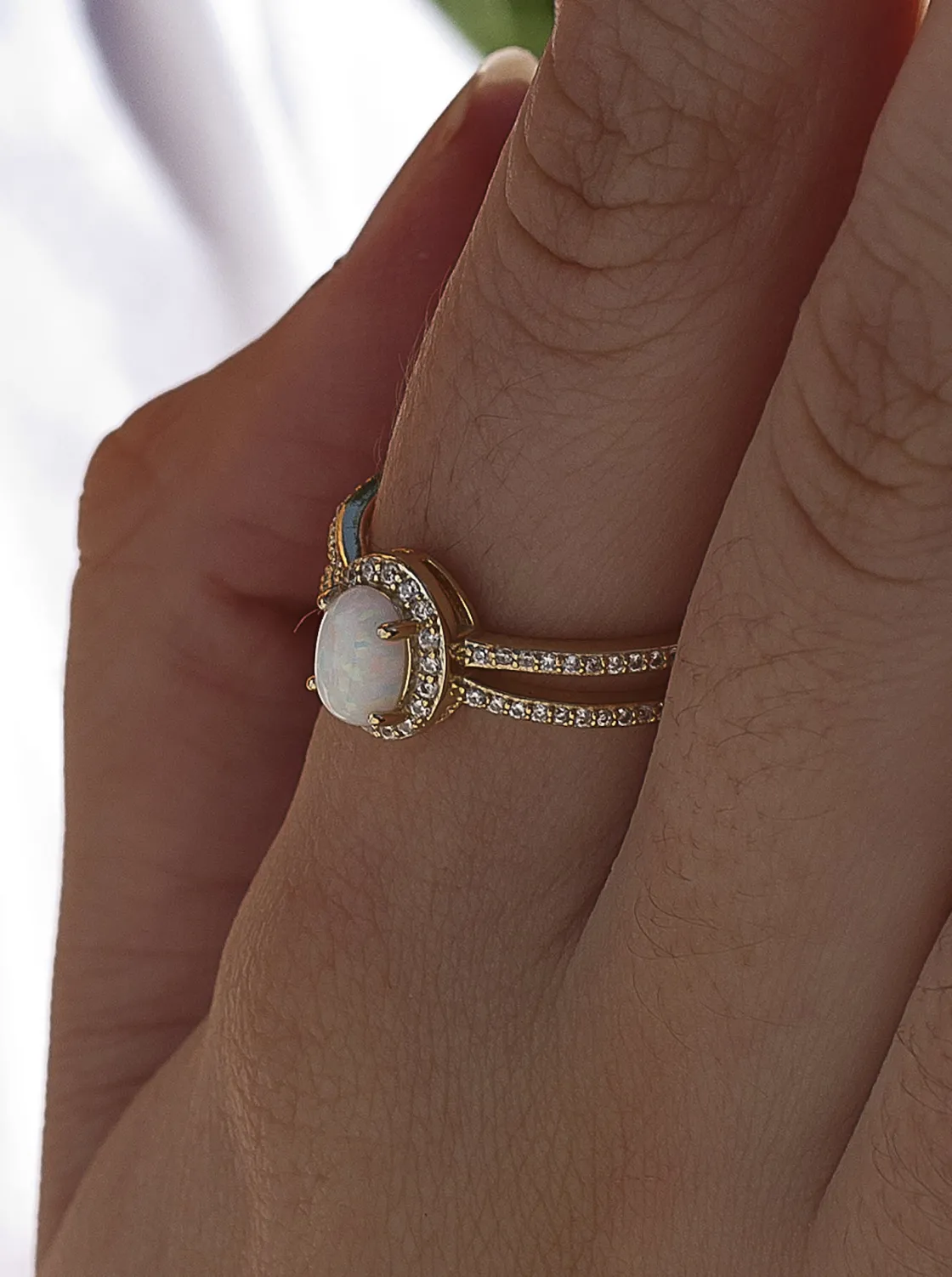 Anillos Dorados | Anillos Pequeños | LINEARGENT Anillos circonitas de plata bañada en oro diseño ópalo y doble raíl