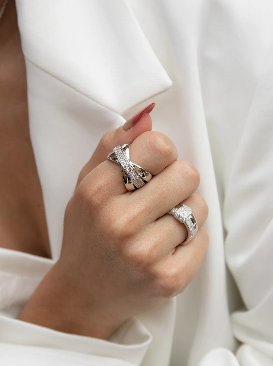 Anillos Anchos | Anillos Grandes | LINEARGENT Anillos circonitas de plata con diseño de cruz