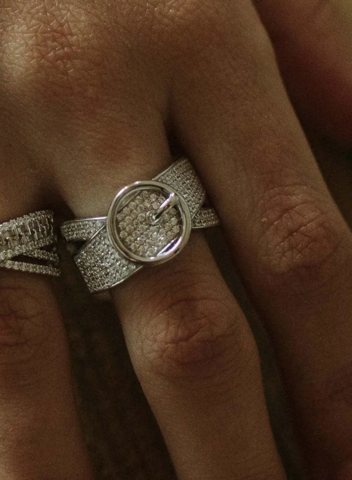 Anillos Circonitas | LINEARGENT Anillos circonitas motivo de hebilla circular cruzada