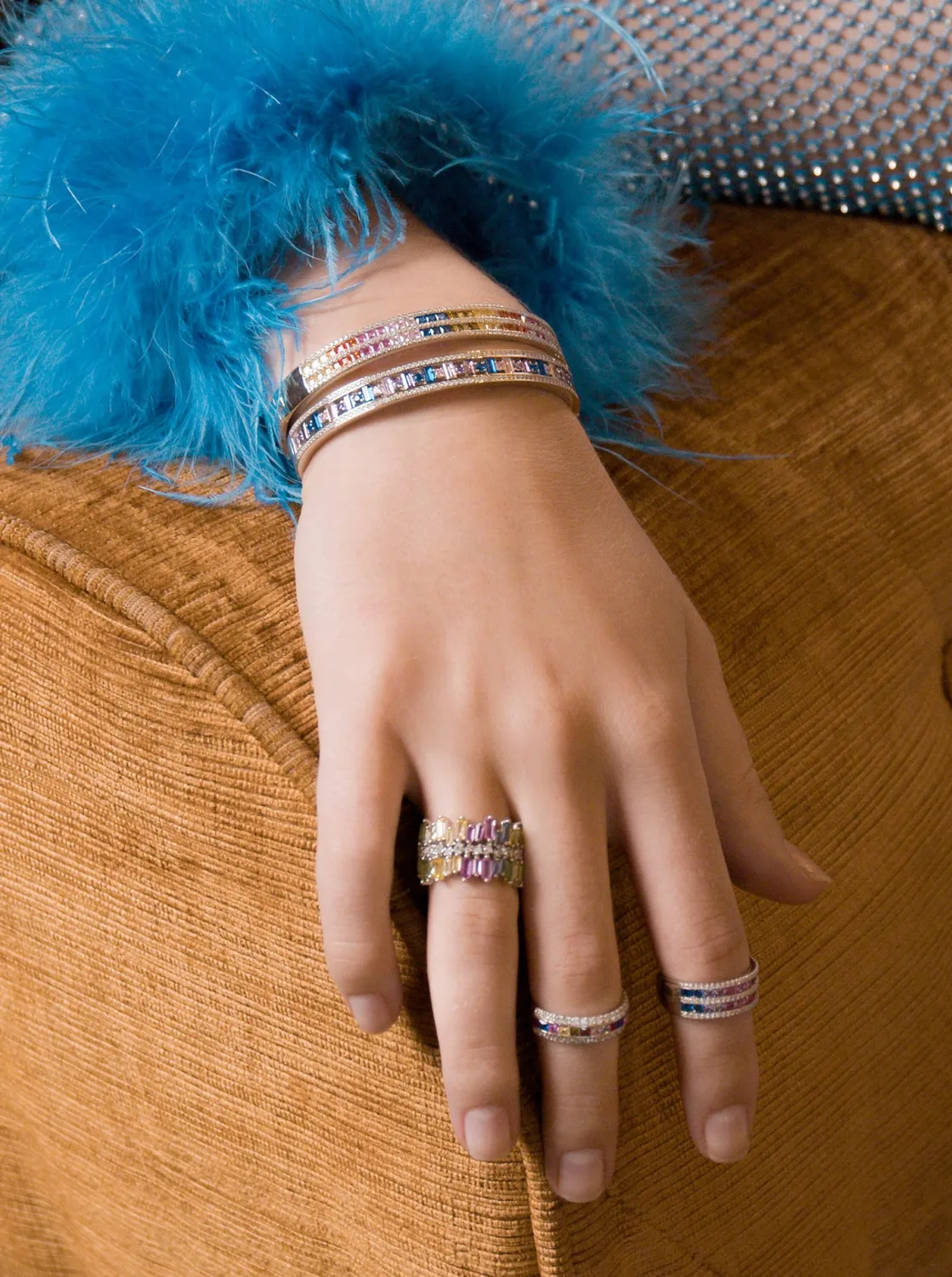 Anillos Con Piedras | LINEARGENT Anillos con piedras diseño de gemas multicolores