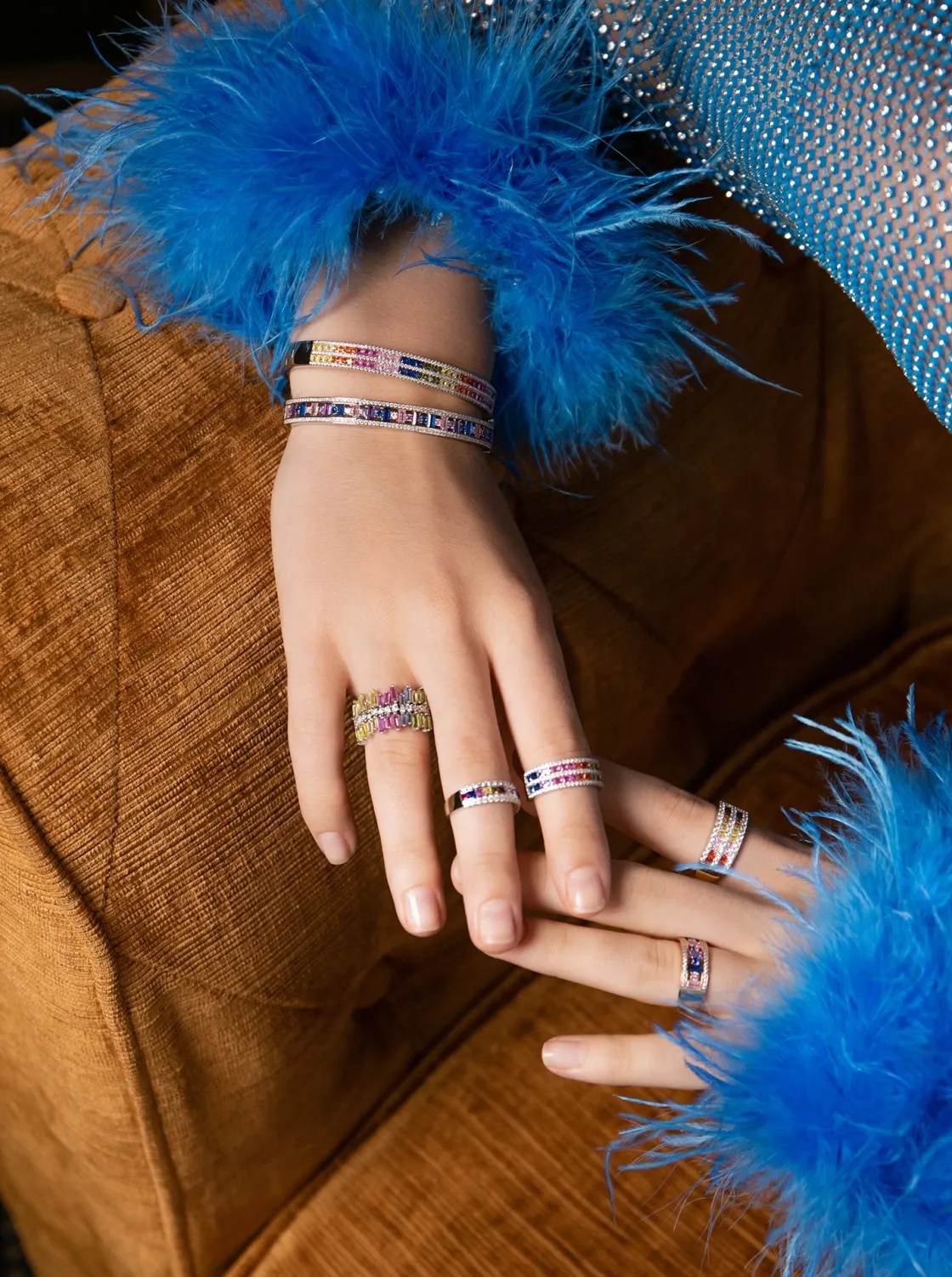 Anillos Con Piedras | LINEARGENT Anillos con piedras diseño de gemas multicolores
