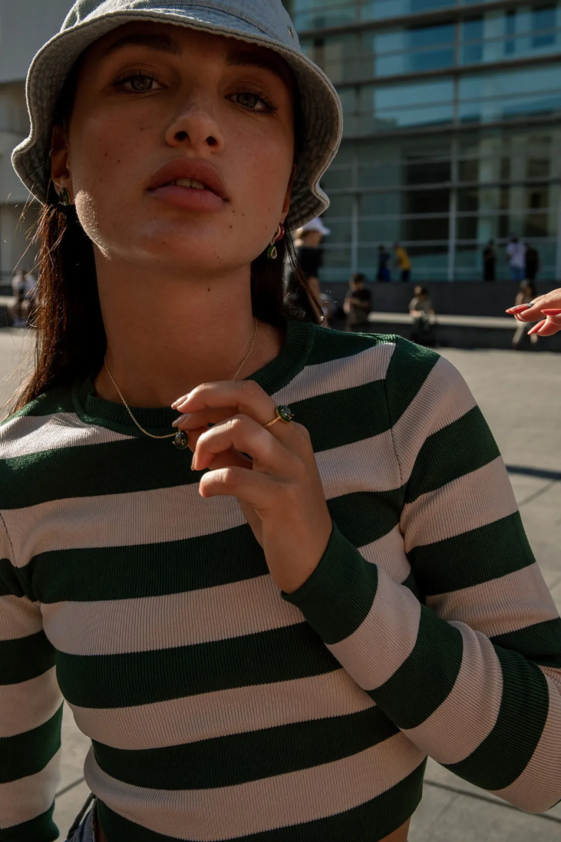 Anillos Con Piedras | LINEARGENT Anillos con piedras diseño de gota con esmalte verde