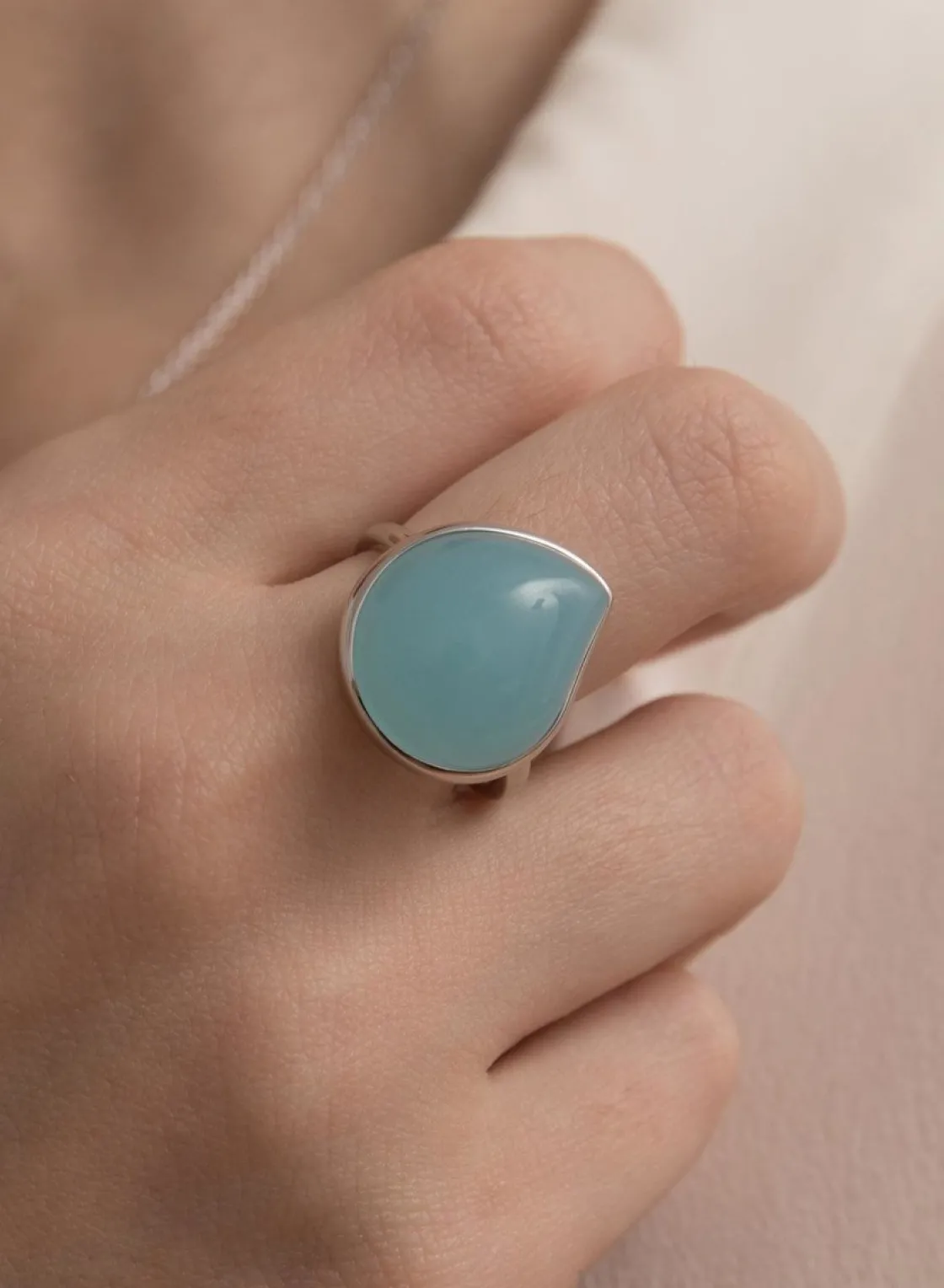 Anillos Con Piedras | LINEARGENT Anillos con piedras motivo en forma de lágrima en azul