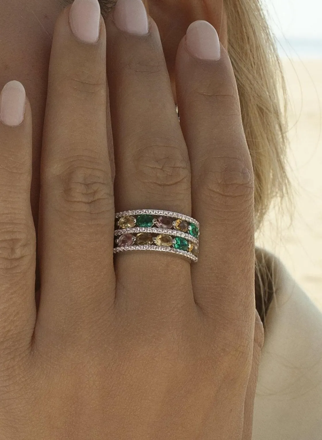 Anillos Con Piedras | LINEARGENT Anillos con piedras multicolores y carriles de circonitas
