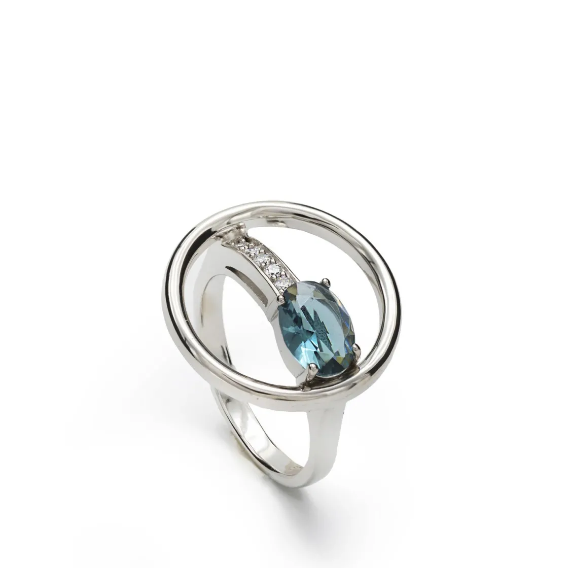 Anillos Especiales | Anillos De Diseño | LINEARGENT Anillos de diseño circular con gema en tono azul