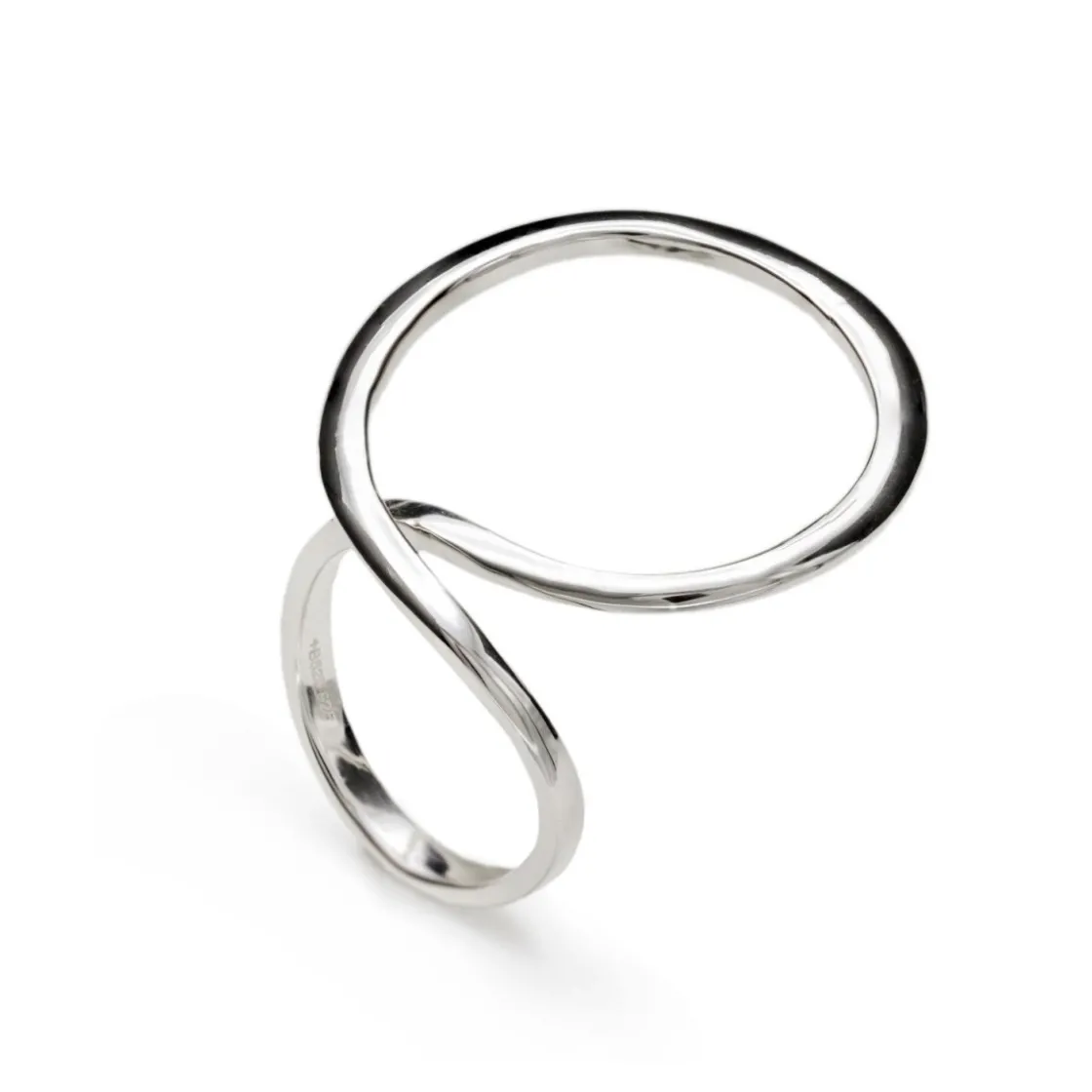 Anillos De Diseño | Anillos Grandes | LINEARGENT Anillos de diseño circular entrelazado