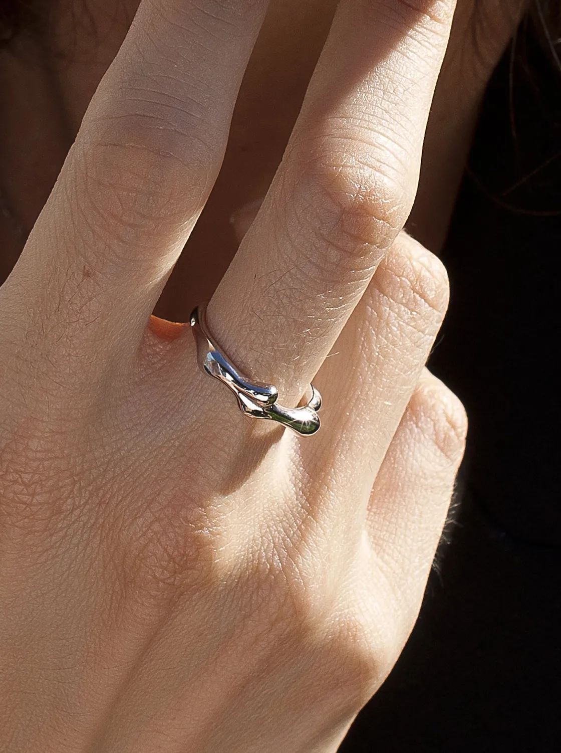 Anillos De Diseño | LINEARGENT Anillos de diseño de plata lisa diseño líquido