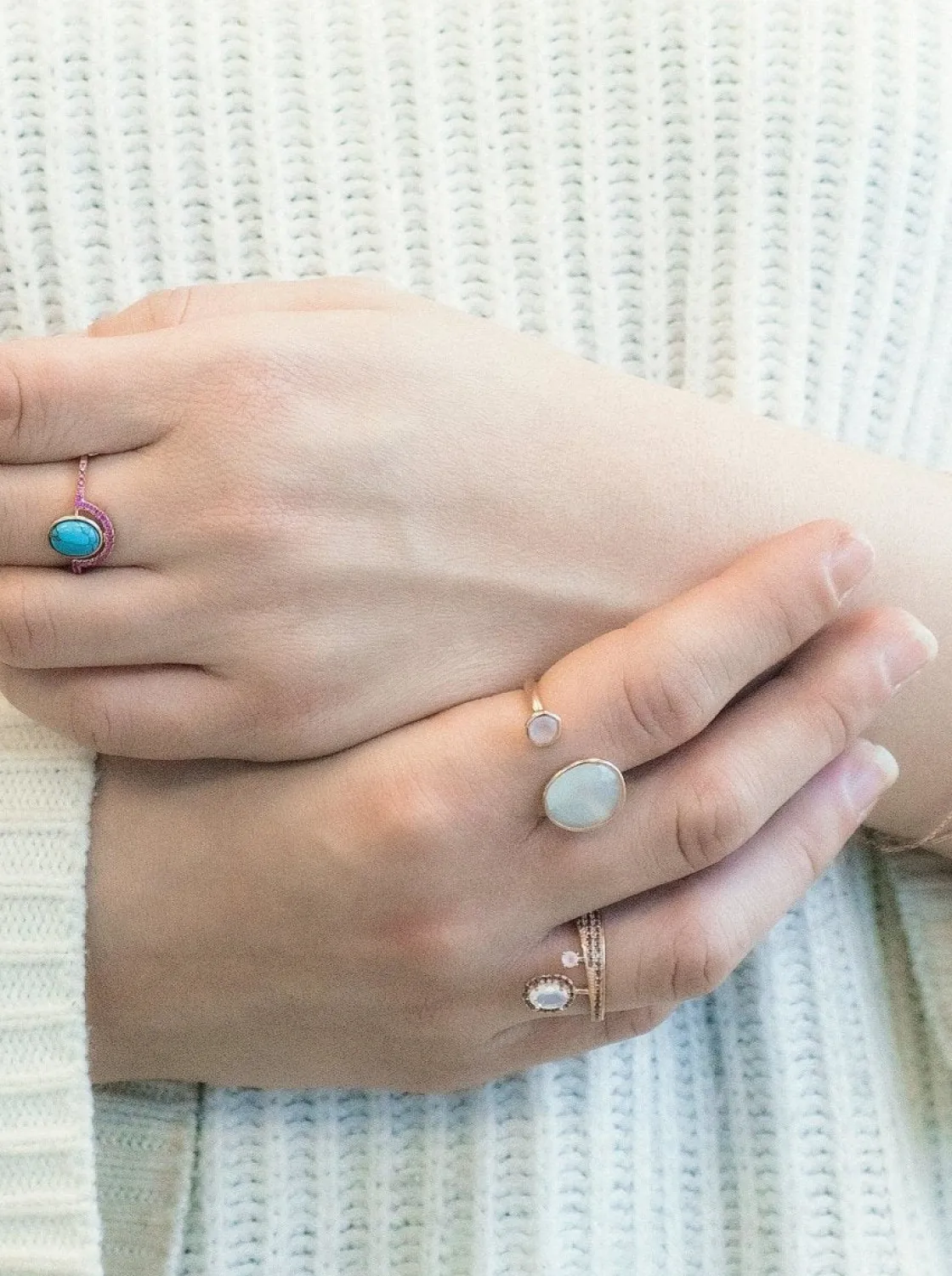 Anillos Con Piedras | LINEARGENT Anillos de diseño irregular con gemas y circonitas negras