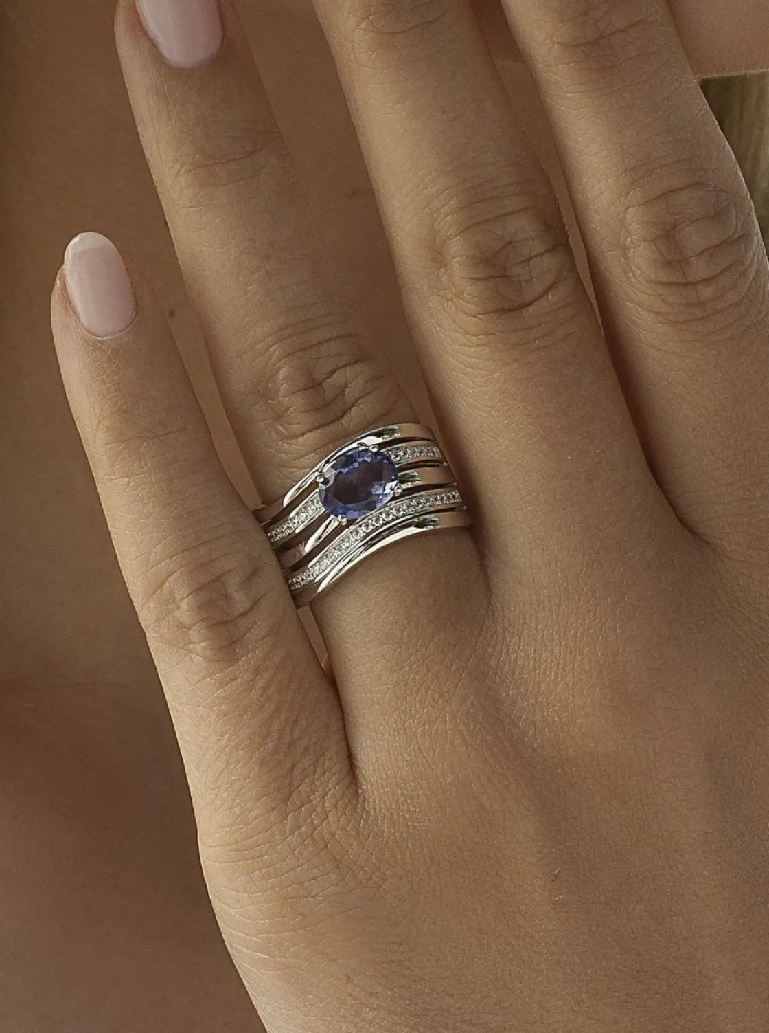 Anillos Con Piedras | LINEARGENT Anillos diseño de ondas con gema central y circonitas
