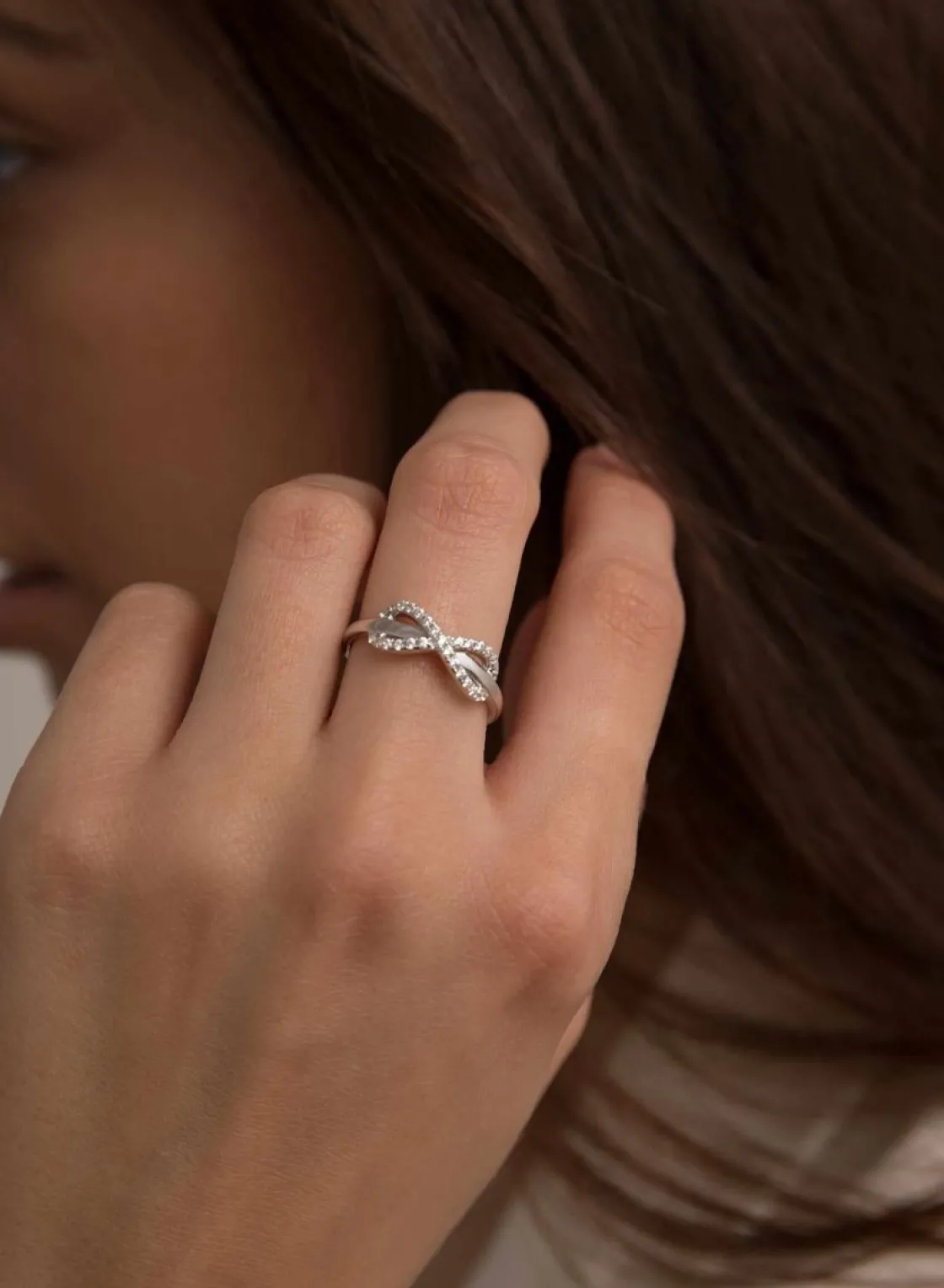 Anillos Especiales | Anillos Pequeños | LINEARGENT Anillos finos con circonitas diseño de infinito