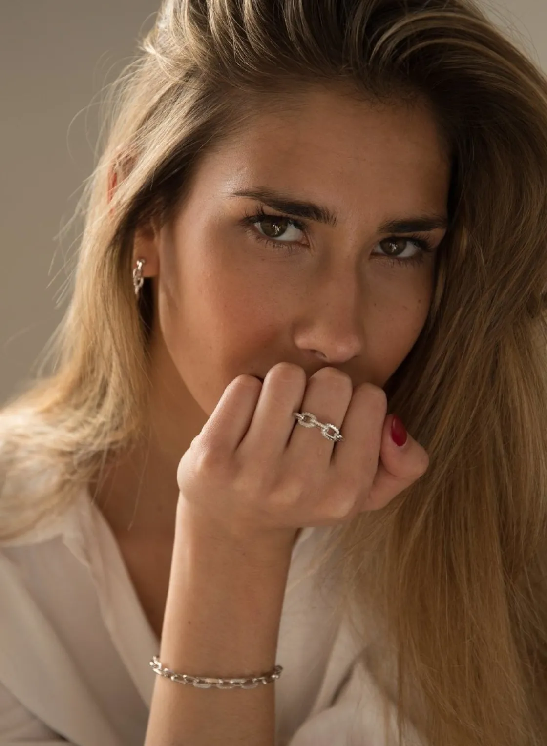 Anillos Finos | LINEARGENT Anillos finos de plata diseño de cadena y circonitas