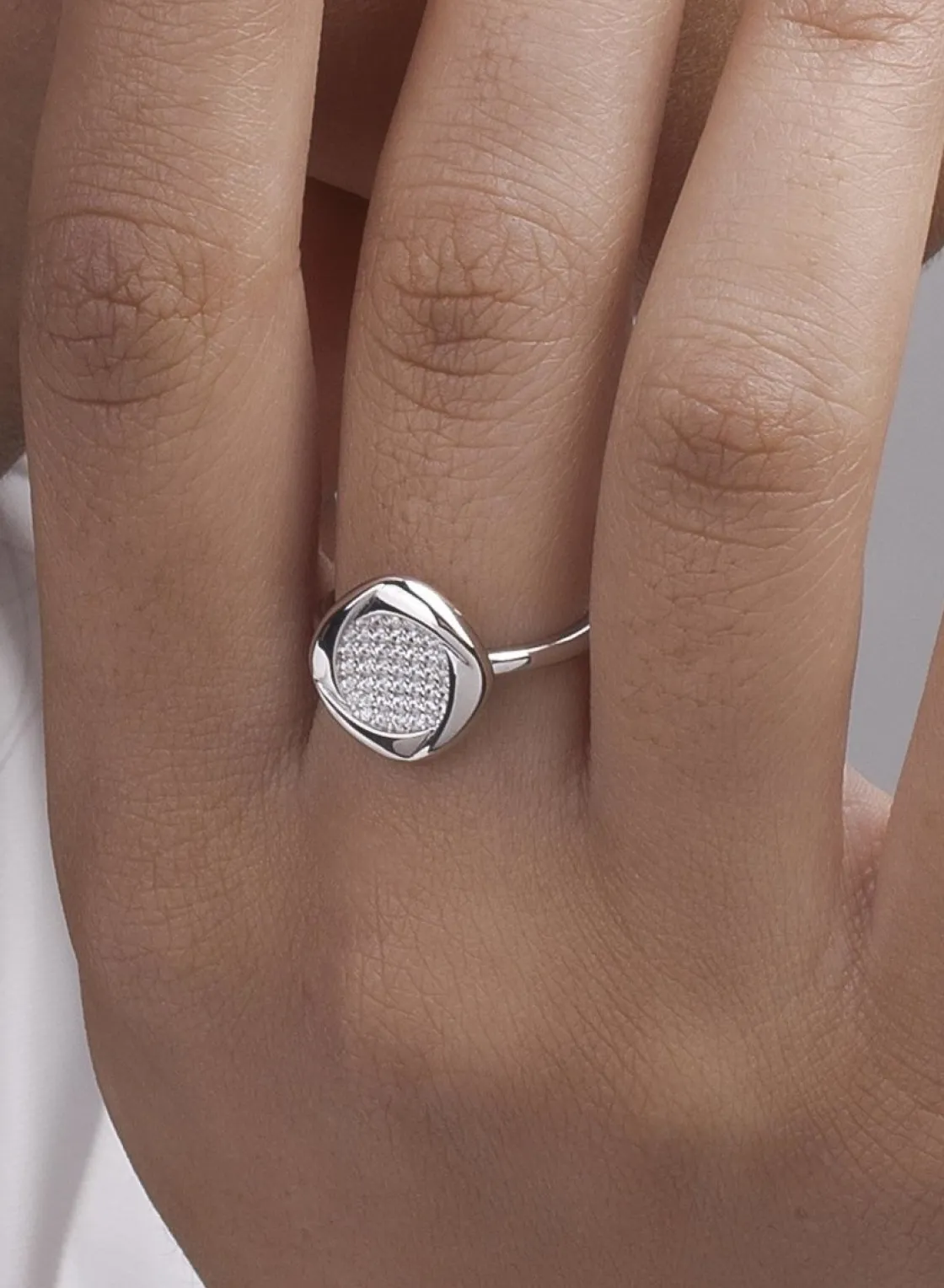 Anillos Finos | LINEARGENT Anillos finos de plata silueta cuadrada y circonitas