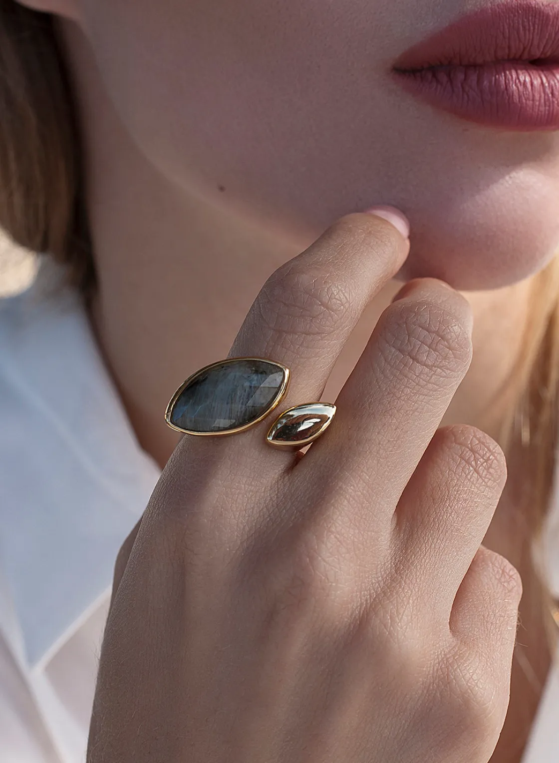 Anillos Dorados | Anillos Con Piedras | LINEARGENT Anillos grandes con piedras semipreciosas diseño abierto