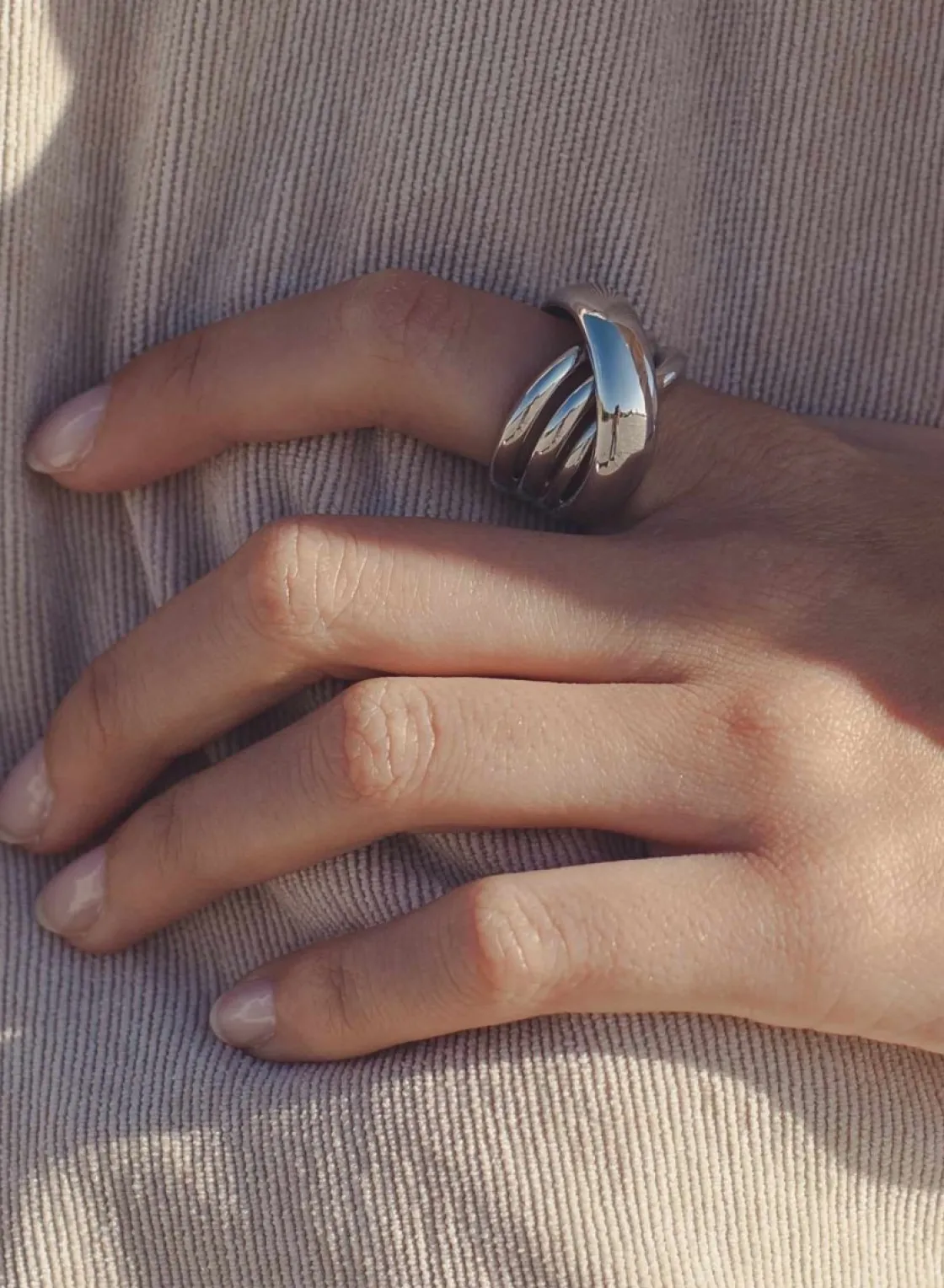 Anillos Grandes | LINEARGENT Anillos grandes de plata con diseño cruzado