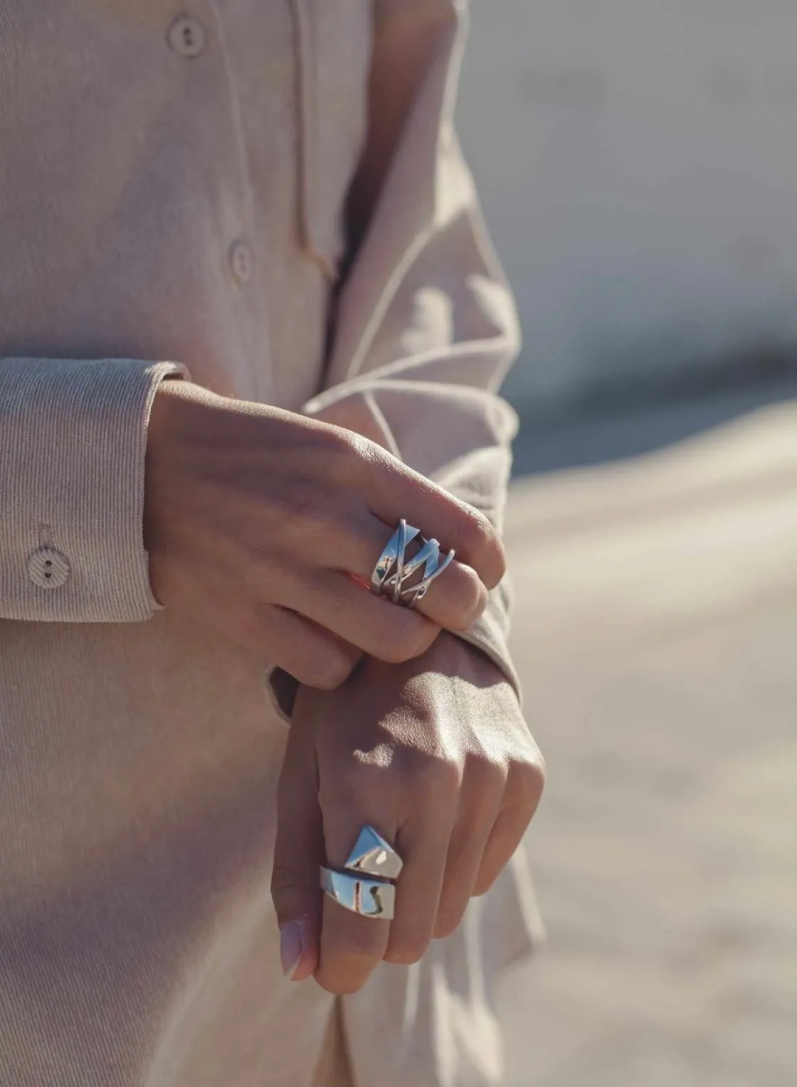 Anillos Especiales | Anillos Grandes | LINEARGENT Anillos grandes de plata irregular entrelazado