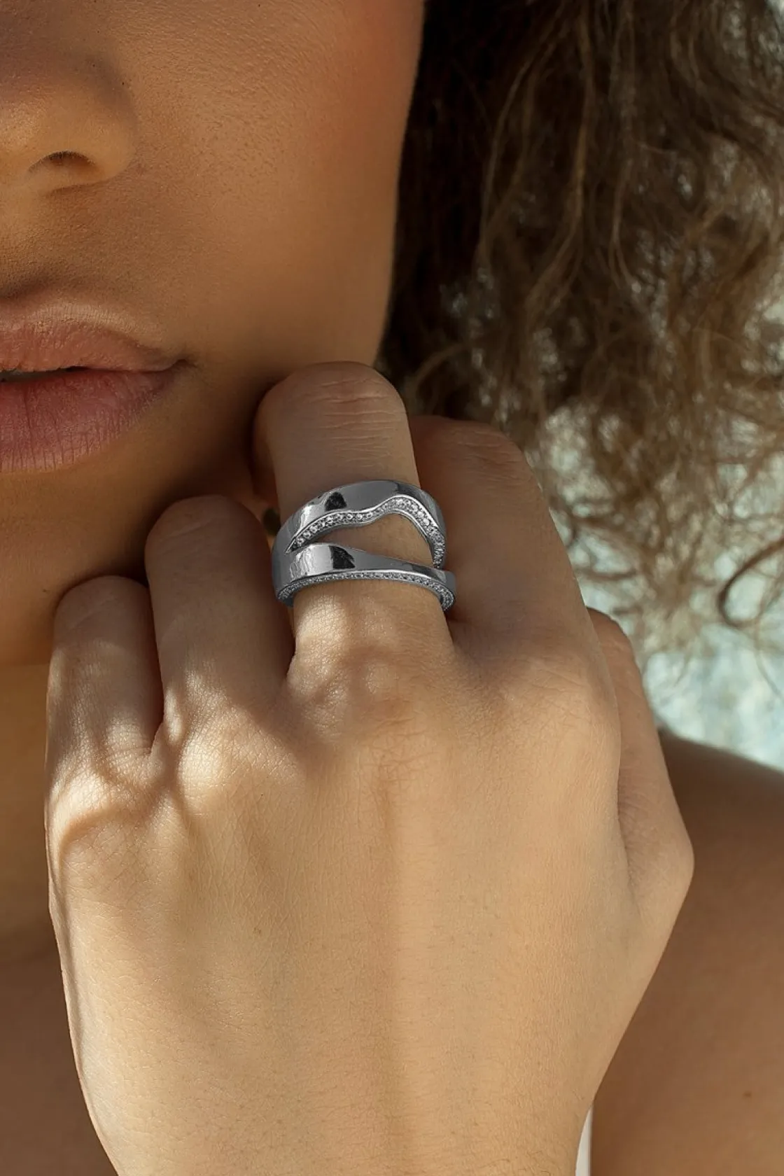 Anillos Grandes | LINEARGENT Anillos grandes diseño doble carril irregular con circonitas