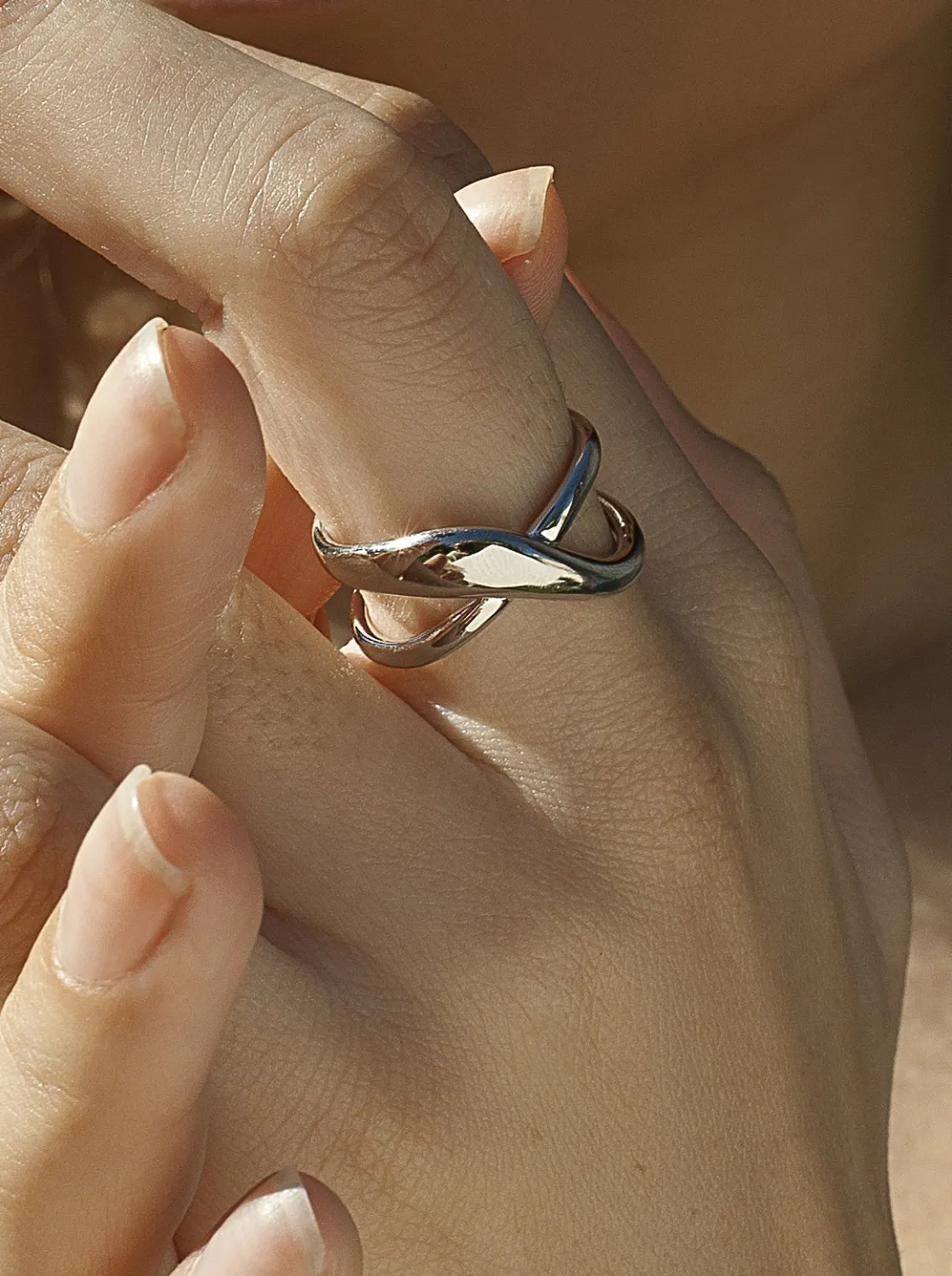Anillos De Diseño | Anillos Anchos | LINEARGENT Anillos grandes doble carril entrelazado en plata lisa