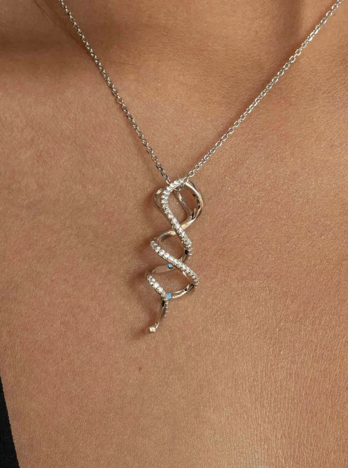 Colgante Brillante | LINEARGENT Colgante brillante de plata con diseño en espiral