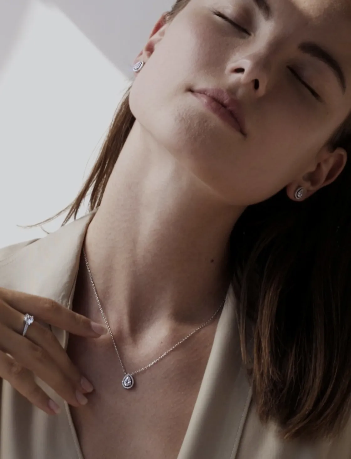 Collares Fiesta | Colgante Brillante | LINEARGENT Colgante brillante de plata con motivo de cuarzo adamantino en forma de lágrima y detalle de circonitas