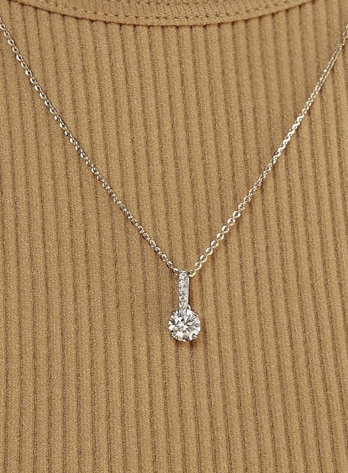 Collares Fiesta | Colgantes Pequeños | LINEARGENT Colgante brillante diseño de cuarzo adamantino