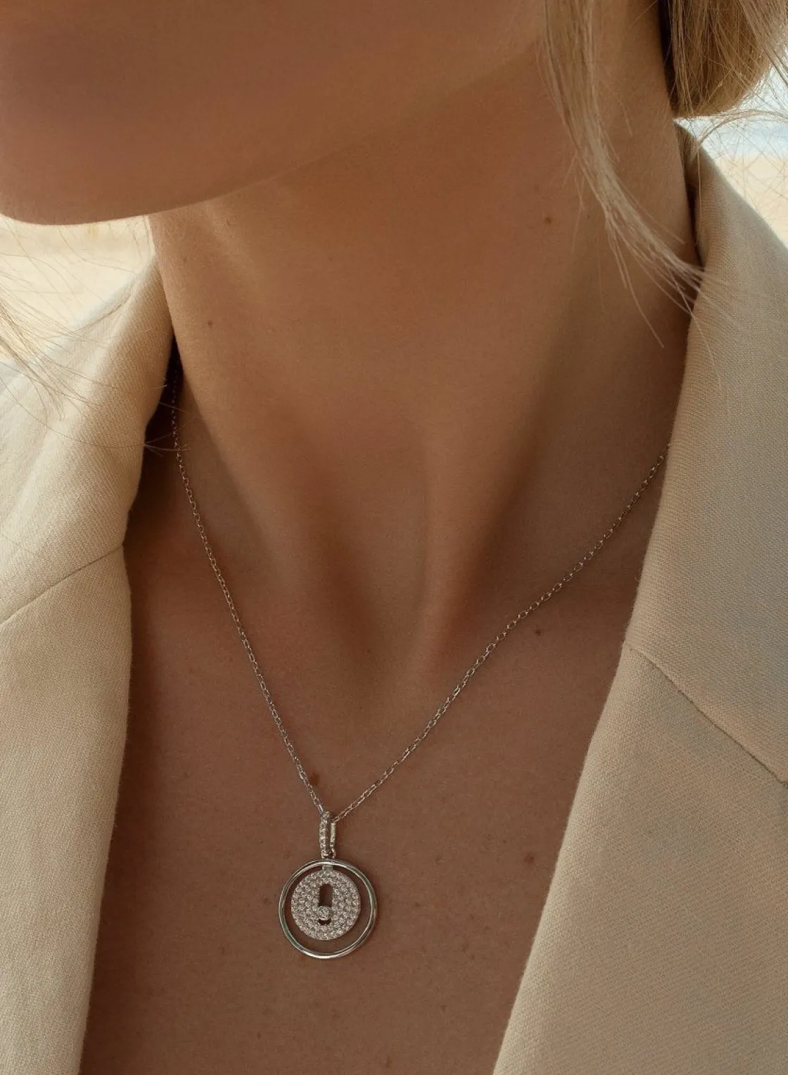 Colgante Brillante | LINEARGENT Colgante brillante diseño de doble botón con circonitas
