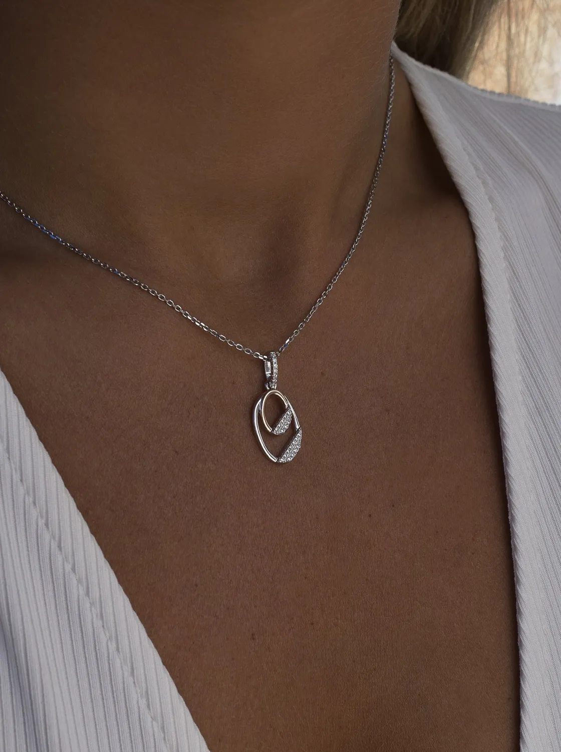 Colgantes Bicolor | LINEARGENT Colgantes bicolor de plata con doble motivo circular