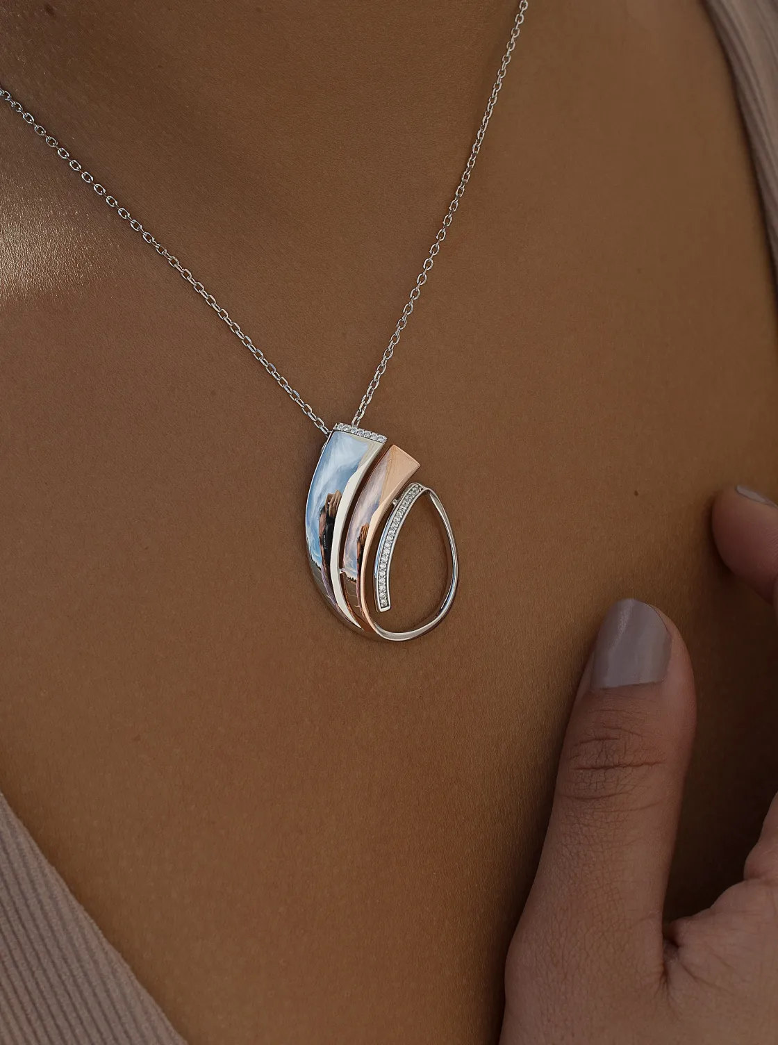 Colgantes Bicolor | Colgantes Plata Grandes | LINEARGENT Colgantes bicolor diseño irregular con circonitas