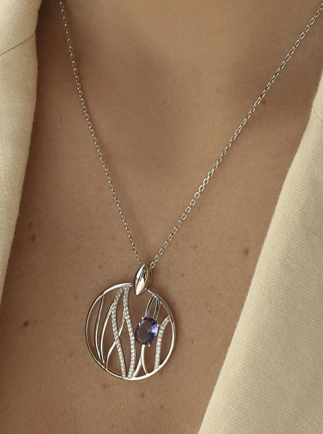 Collares Con Piedras | LINEARGENT Colgantes de plata grandes diseño carriles lavanda