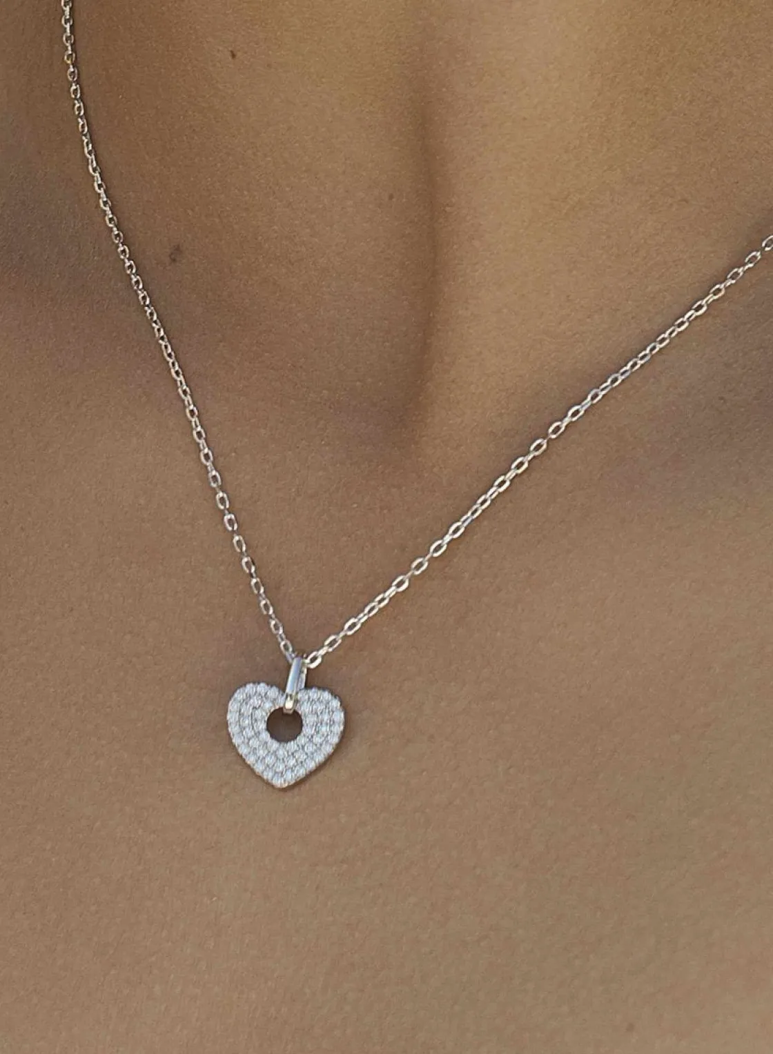 Colgantes Pequeños | LINEARGENT Colgantes pequeños de plata diseño corazón circonitas