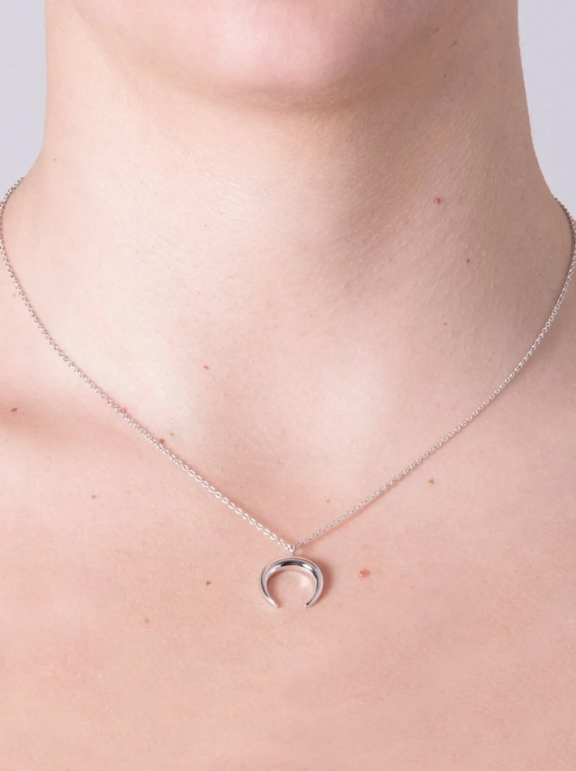 Colgantes Pequeños | LINEARGENT Colgantes pequeños diseño cuerno de plata lisa