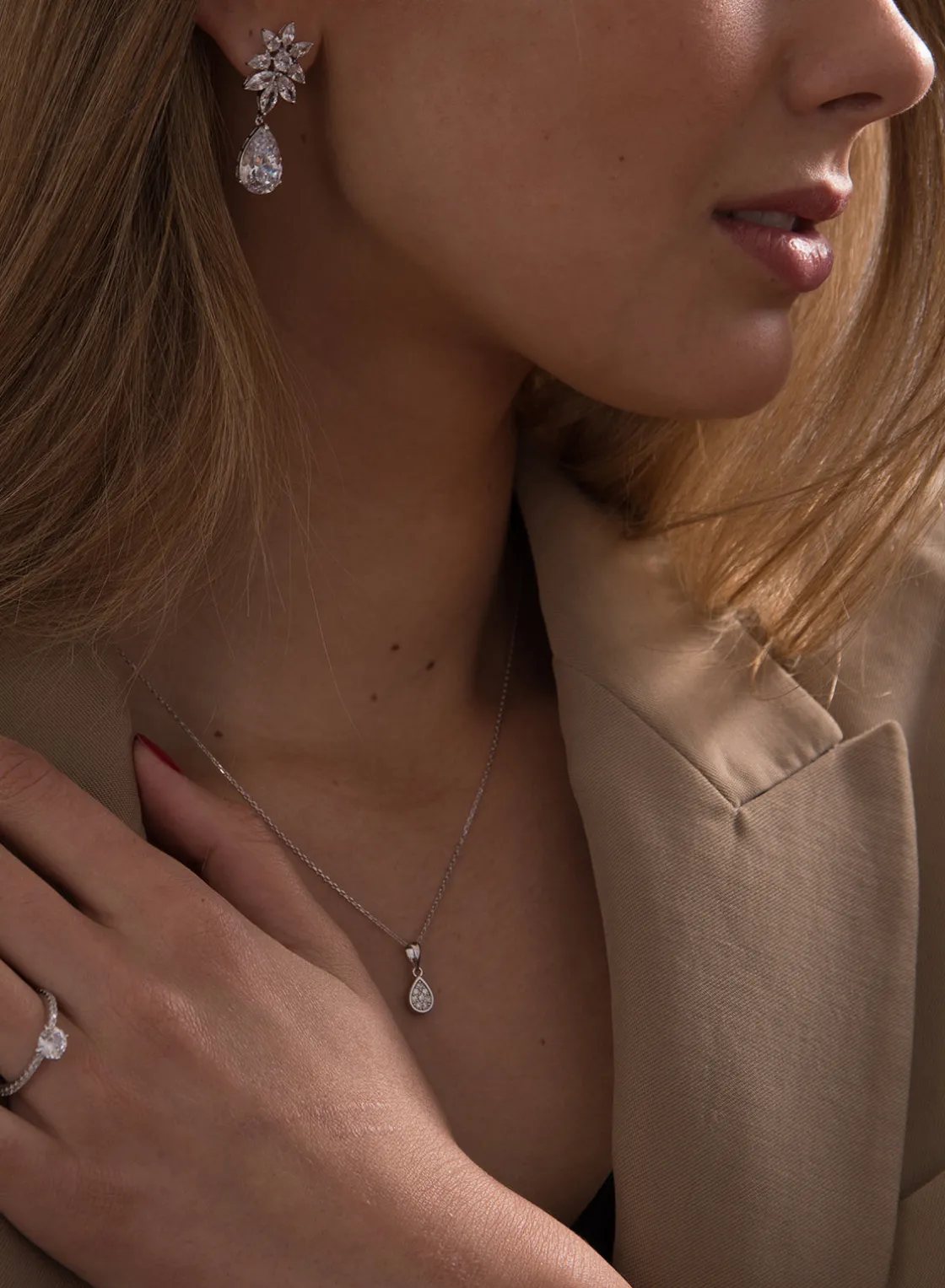 Colgantes Pequeños | Colgante Brillante | LINEARGENT Colgantes pequeños diseño de gota con circonitas