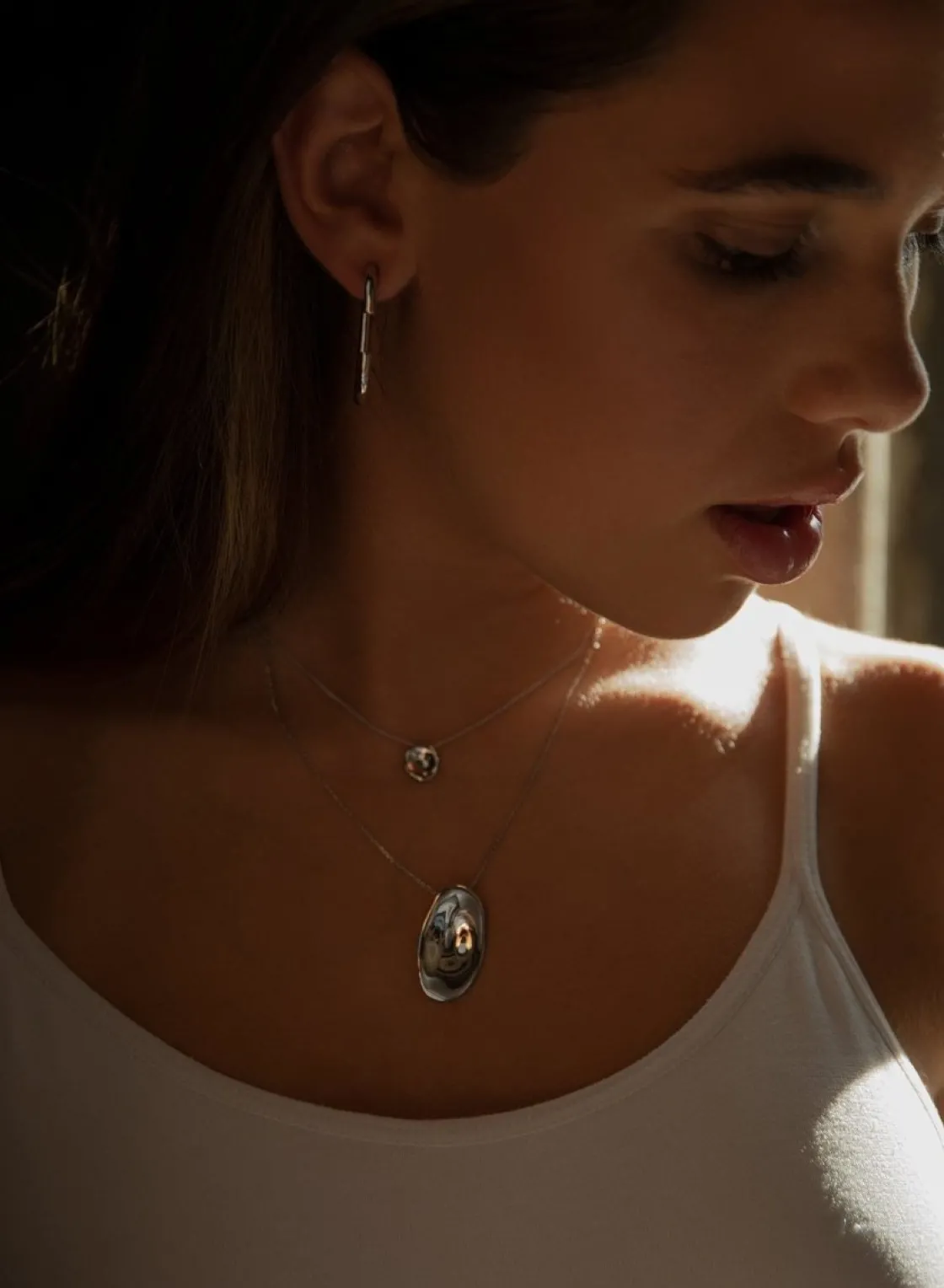 Colgantes Pequeños | Collar Medalla | LINEARGENT Colgantes pequeños diseño irregular y líquido