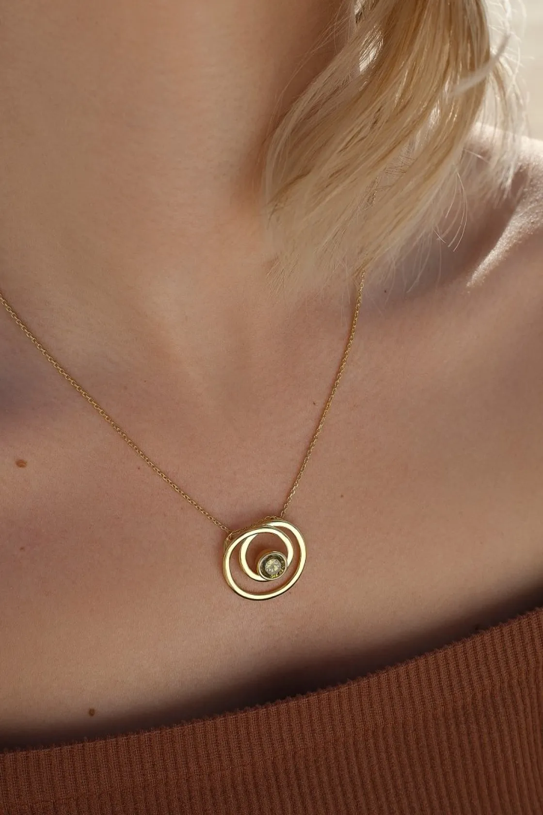 Collares Con Piedras | LINEARGENT Colgantes plata originales estilo espiral con circonitas tono verde