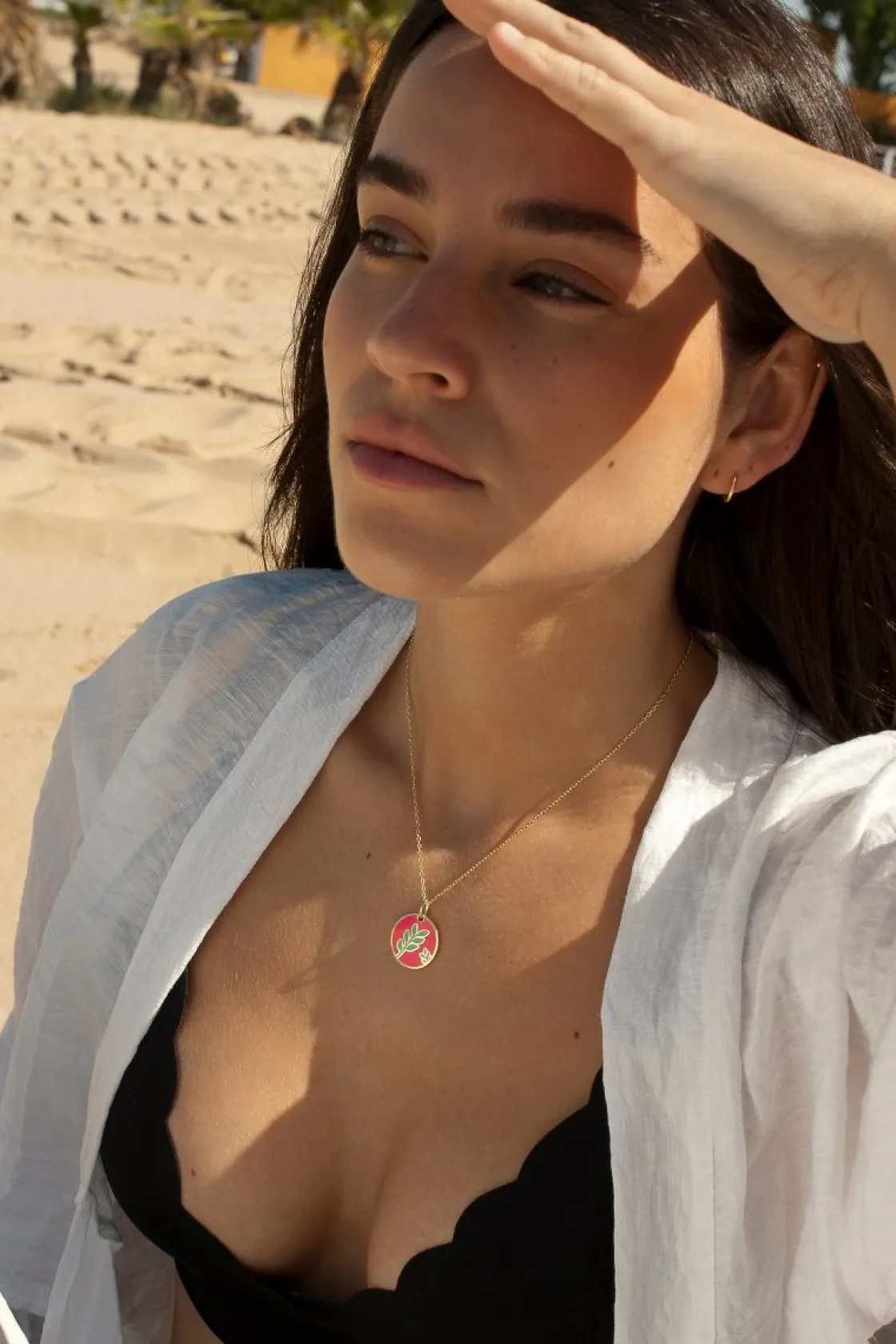 Collar Medalla | LINEARGENT Collar medalla de plata de motivo floral de esmalte en tono rosa fucsia