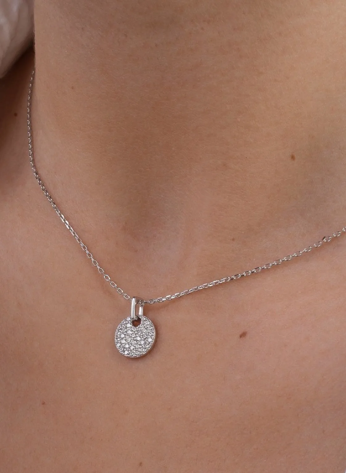 Collar Medalla | Colgante Brillante | LINEARGENT Collar medalla pequeña diseño brillante con circonitas