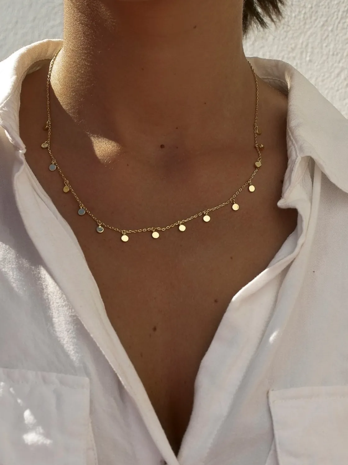 Collar Medalla | Collares Con Mini Colgantes | LINEARGENT Collares con colgantes estilo mini círculos bañados en oro