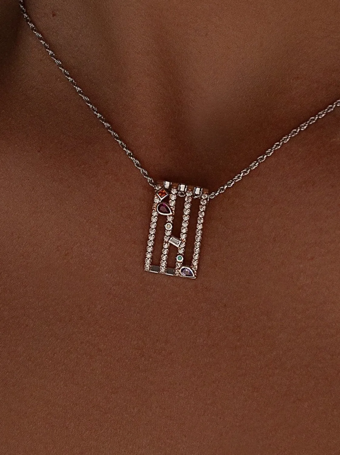 Collares Con Piedras | LINEARGENT Collares con piedras de colores diseño de cuatro carriles