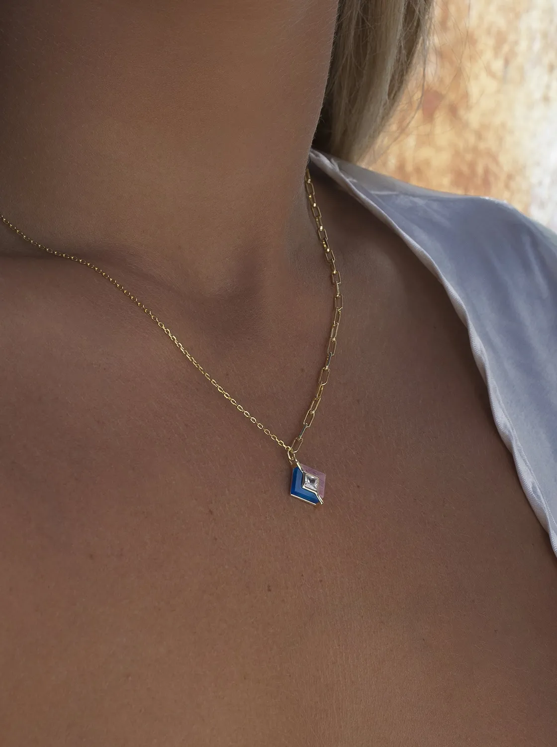 Colgantes Pequeños | LINEARGENT Collares con piedras diseño cuadrado de rodonita y ágata azul
