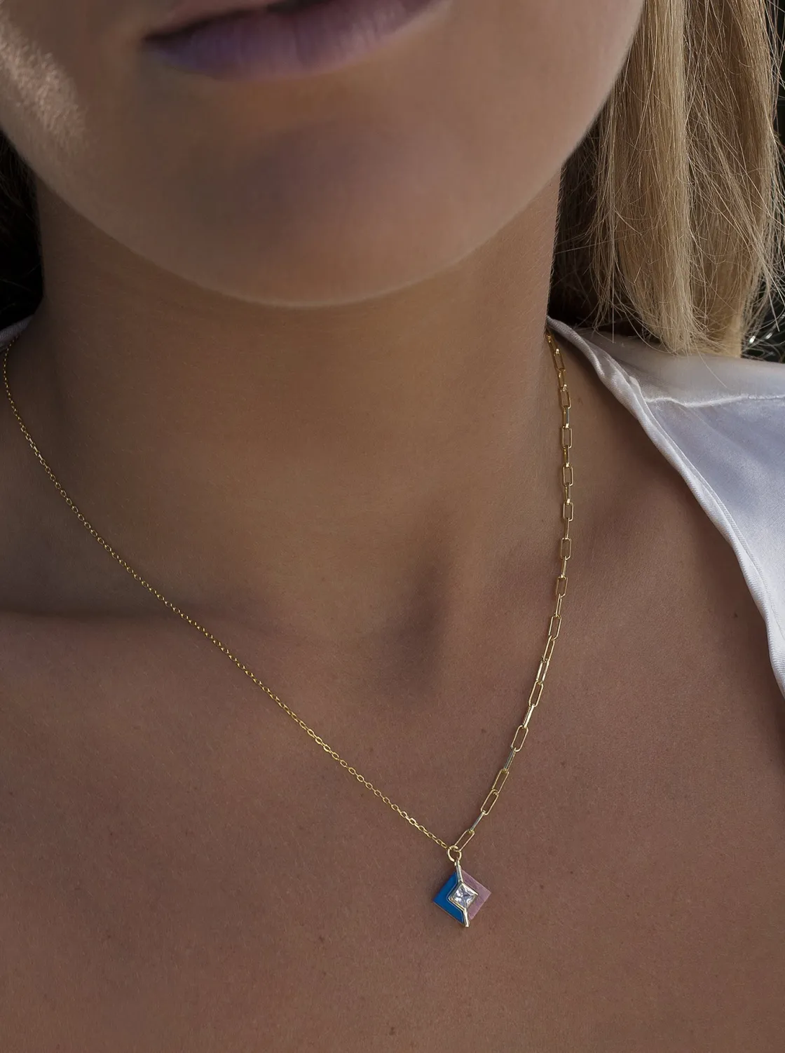 Colgantes Pequeños | LINEARGENT Collares con piedras diseño cuadrado de rodonita y ágata azul