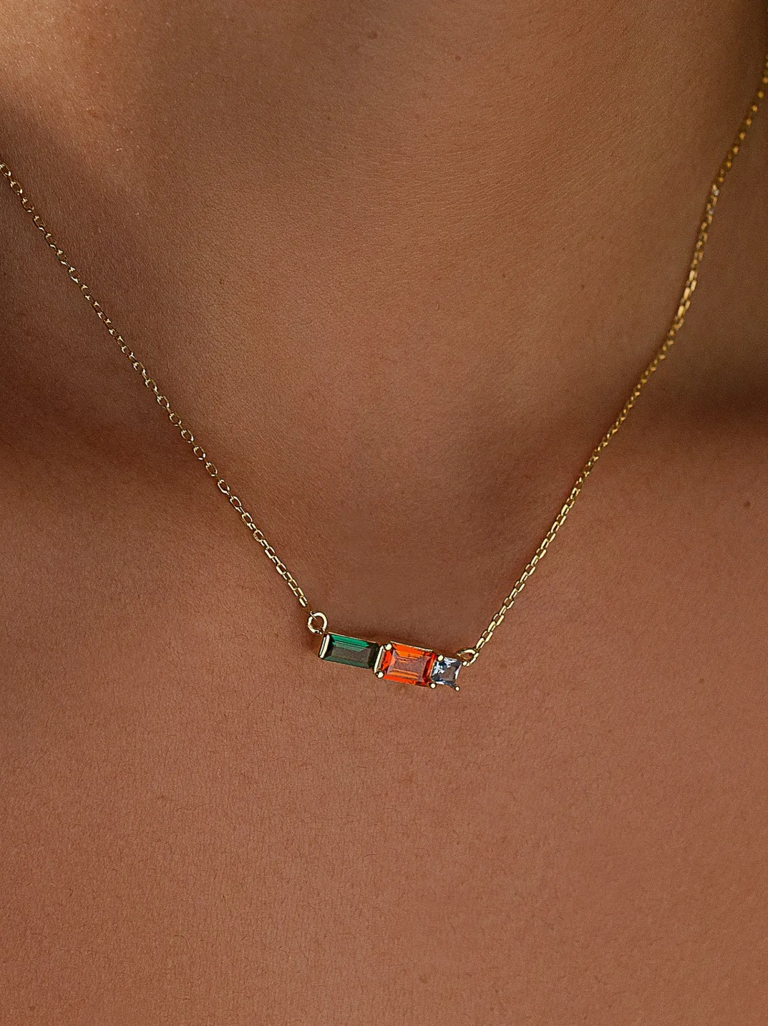 Colgantes Pequeños | LINEARGENT Collares con piedras diseño gemas de colores